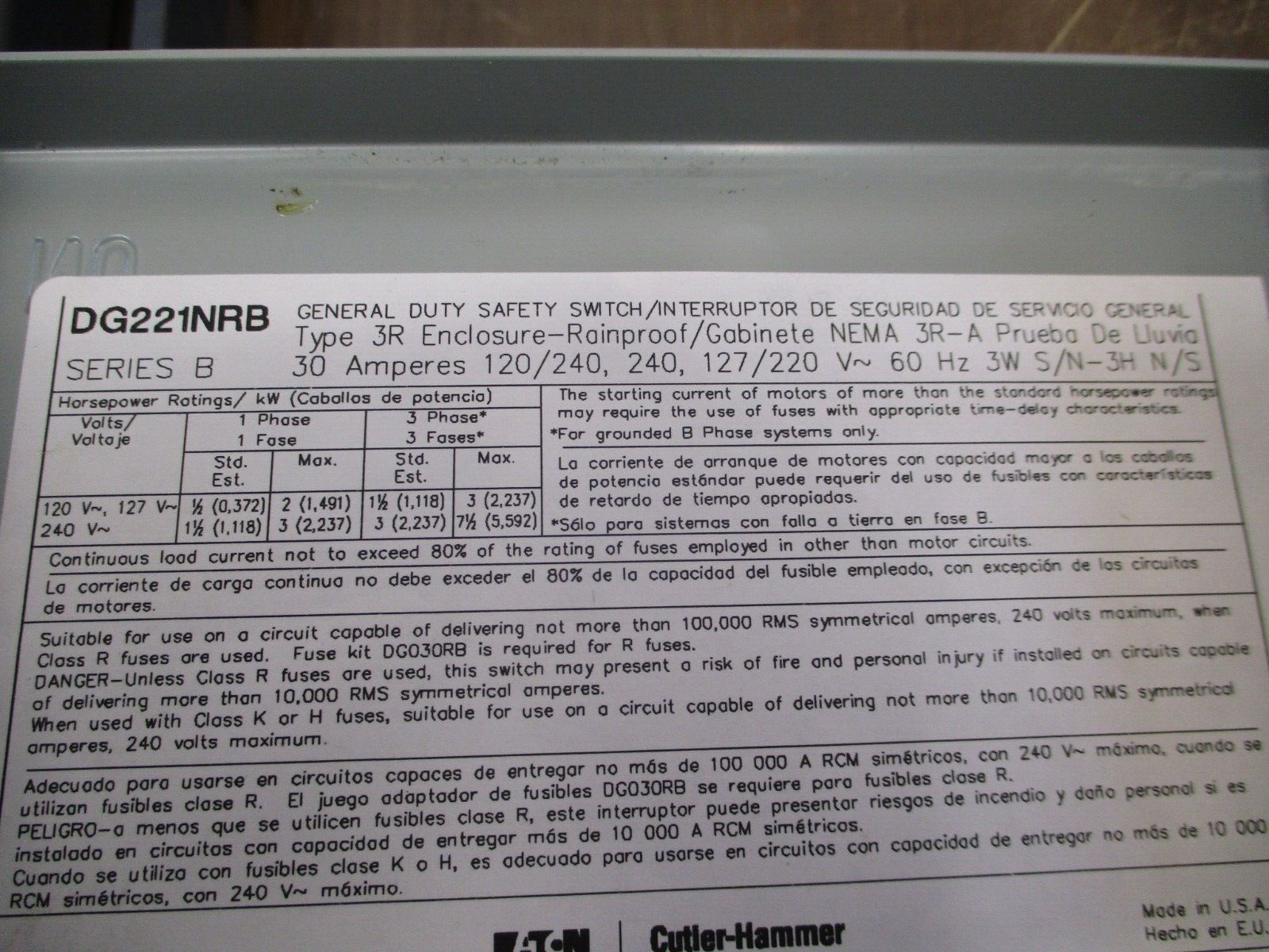 Eaton / Cutler-Hammer Type 3R Fusible Safety Switch / Disconnect DG221NRB 30A 3W