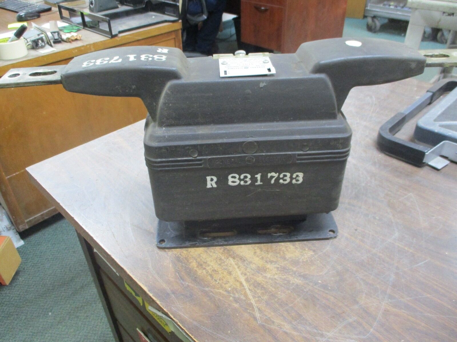 GE Type JKM-5 Current Transformer 631X20 Ratio 400:5A 50-60Hz IC 15K KV Used