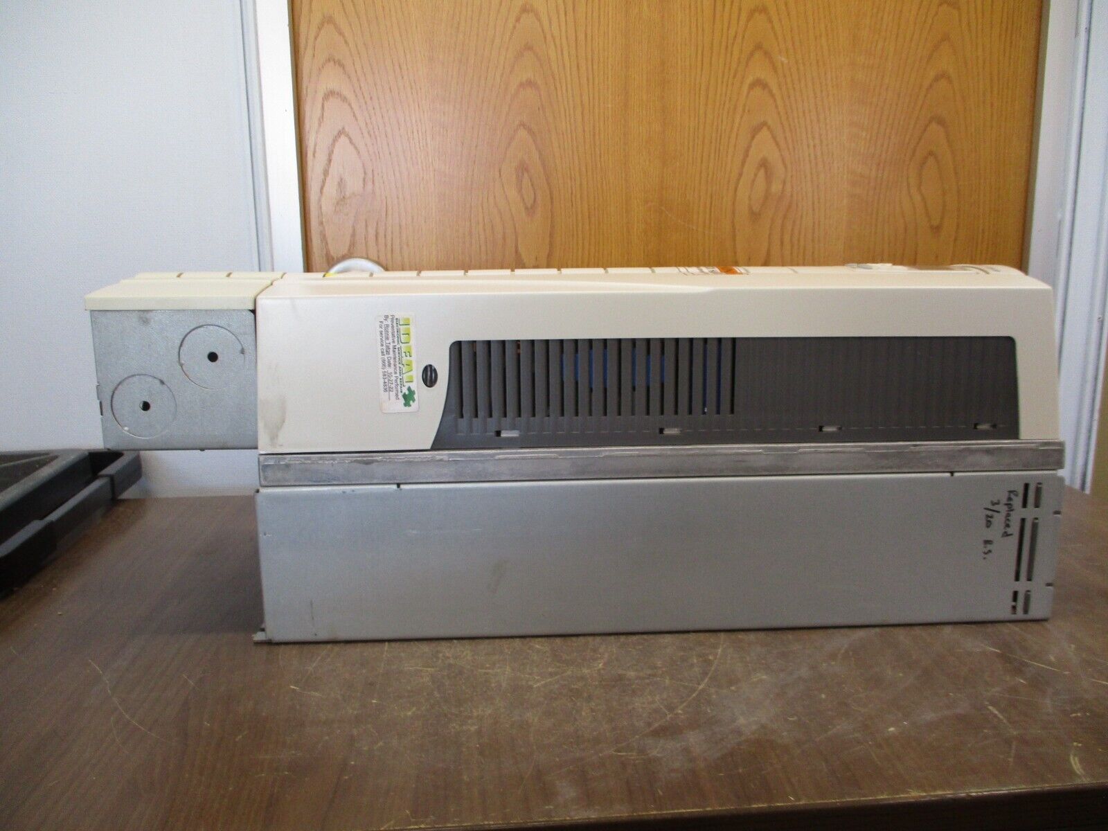 ABB ACH550 AC Drive ACH550-UH-097A-4 75HP 3Ph w/ Keypad Used