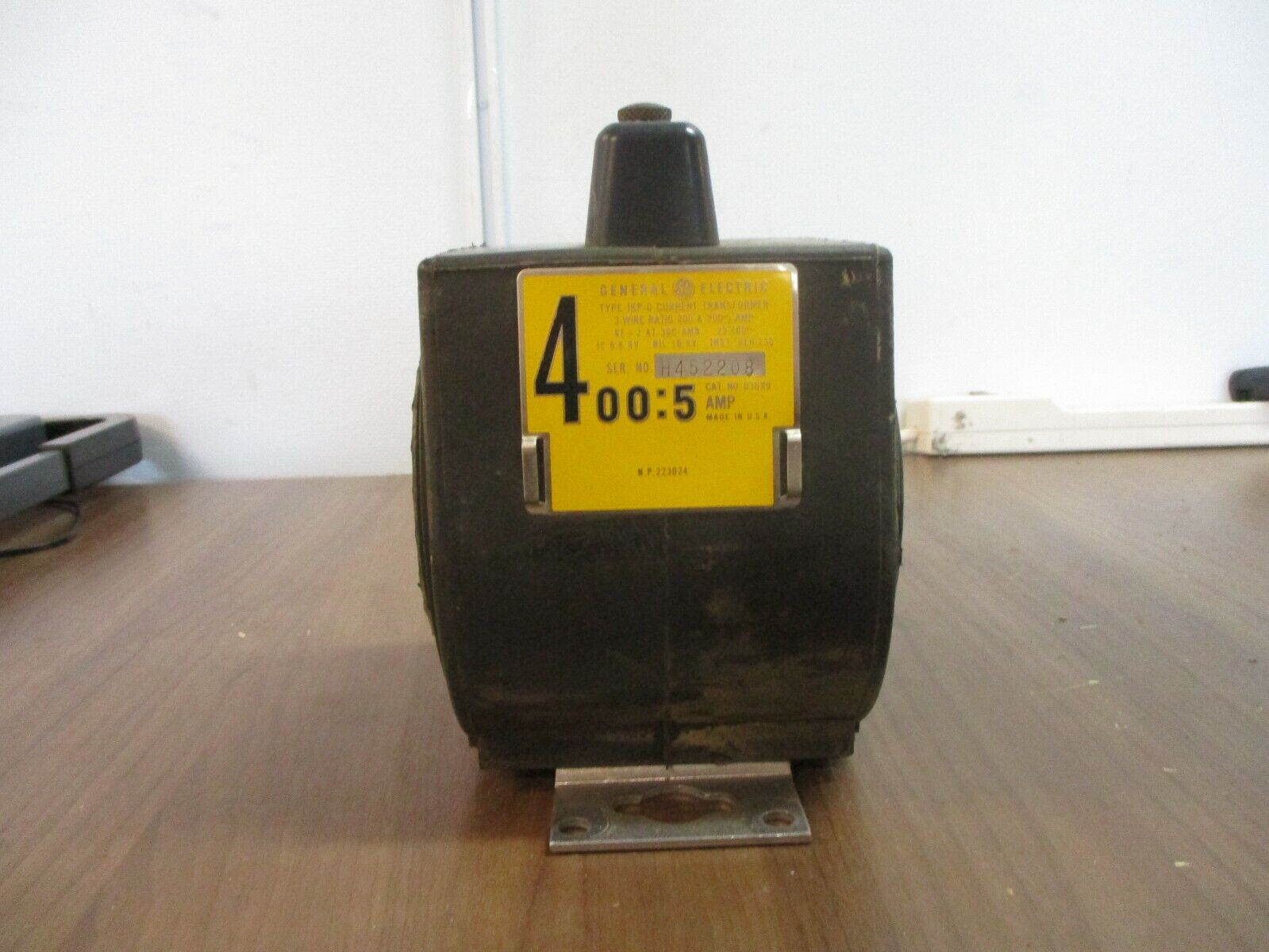 GE Type JKP-0 Current Transformer 836X9 Ratio 400:5A 600V 25-400Hz 10kV BIL Used