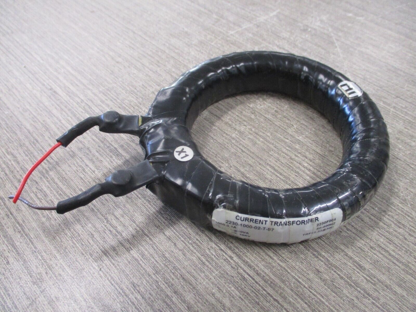 WICC Current Transformer 2230-1000-02-T-97 Ratio 1000:0.1A 600V 50-400Hz Used