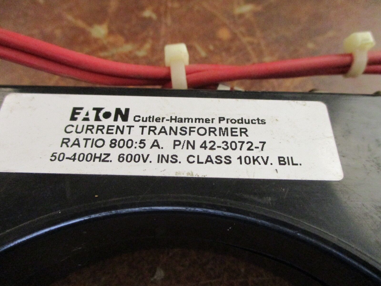 Eaton Current Transformer 42-3072-7 Ratio 800:5A 600V 50-400Hz 10kV BIL Used