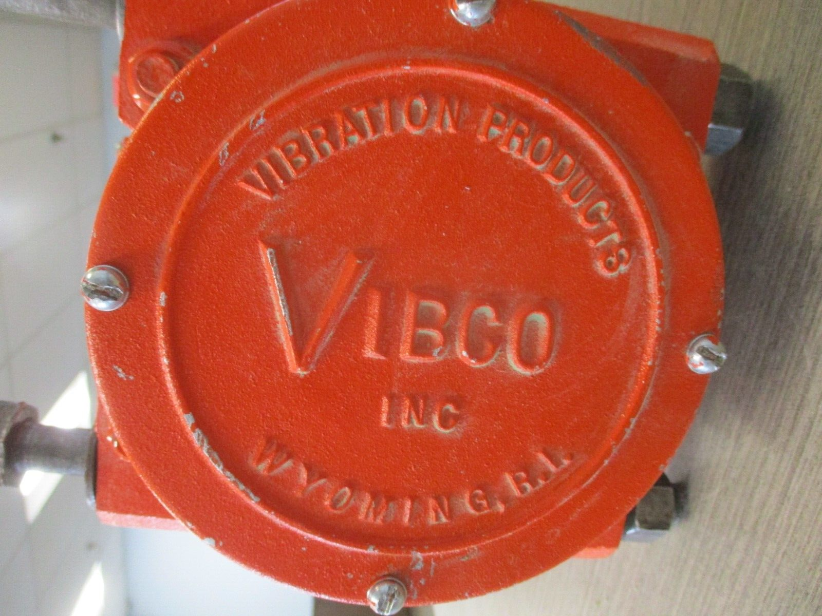 Vibco Electric Vibrator 4P-700 230/460V 3PH 60HZ 1725RPM 1.2/0.6A Used.