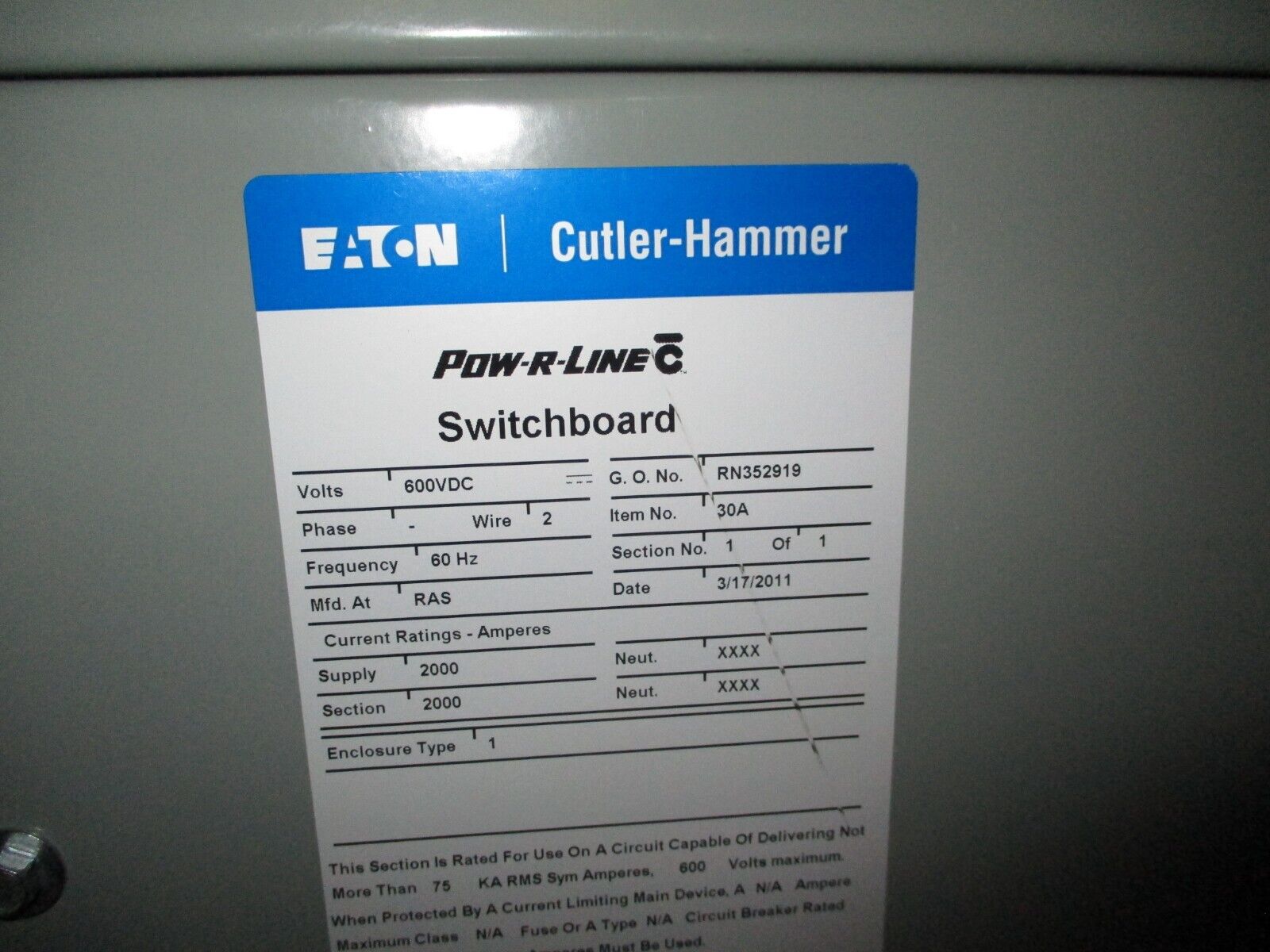 Cutler-Hammer Enclosed DC Circuit Breaker 1369D04G02 2000A 600VDC Used