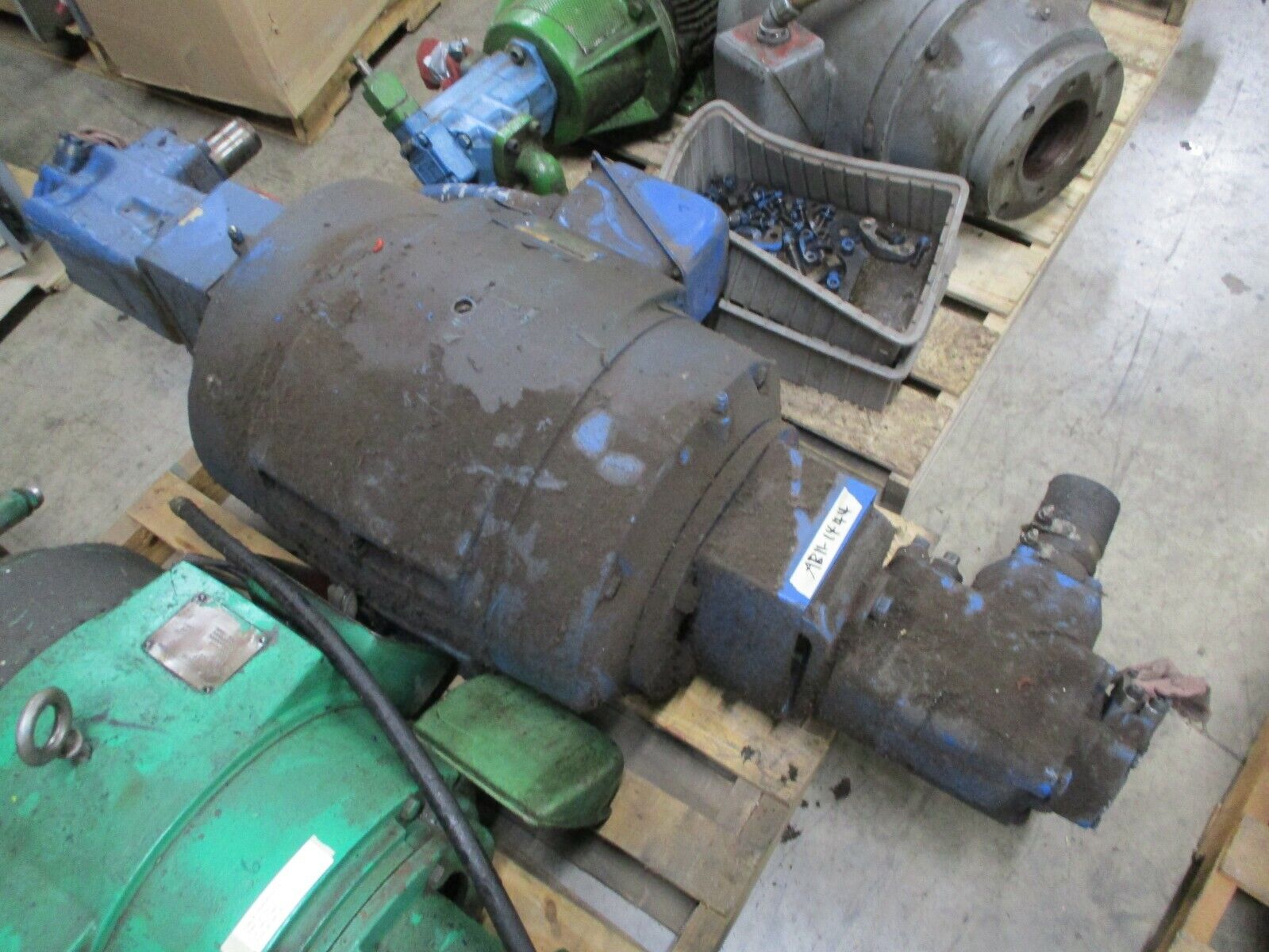 Vickers Vane Pumps w/ Motor 4520V42A8/4520V50A5 50HP 1200RPM 230/460V 132/66A