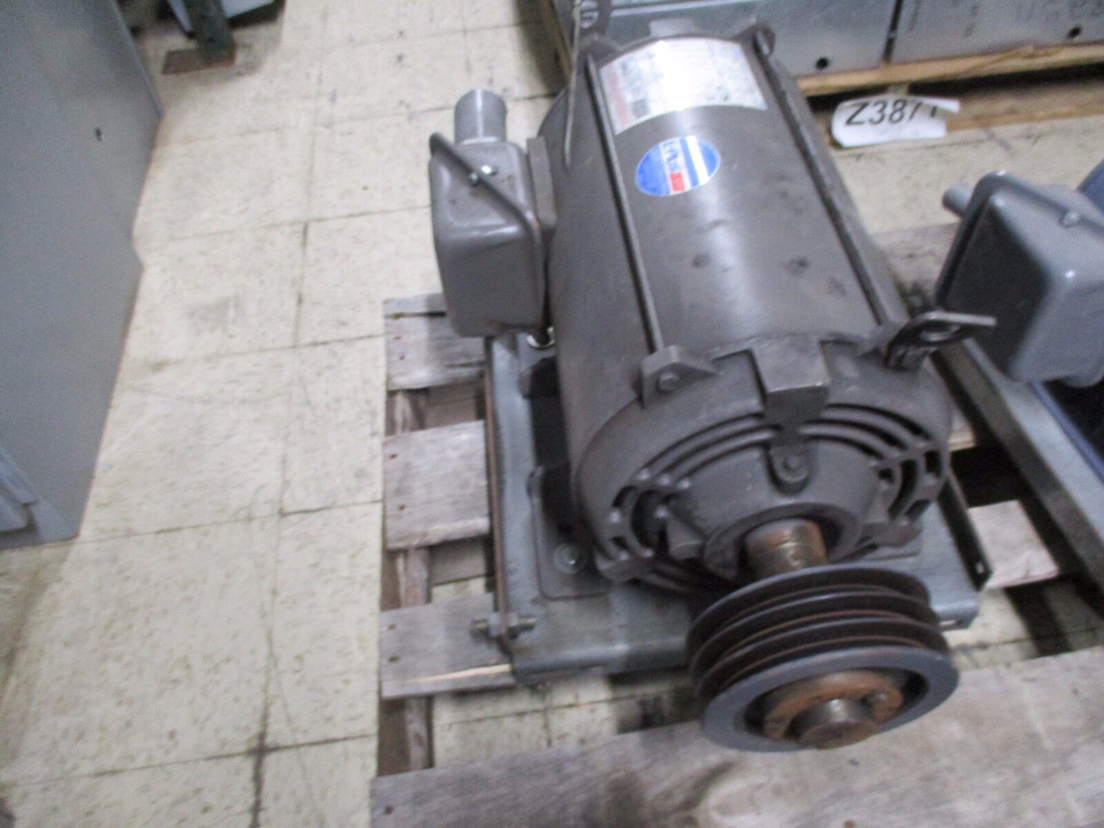 A.O. Smith AC Motor 6-850433-01-00 40HP 1760RPM FR:D324T Encl:DP 200V 113A Used