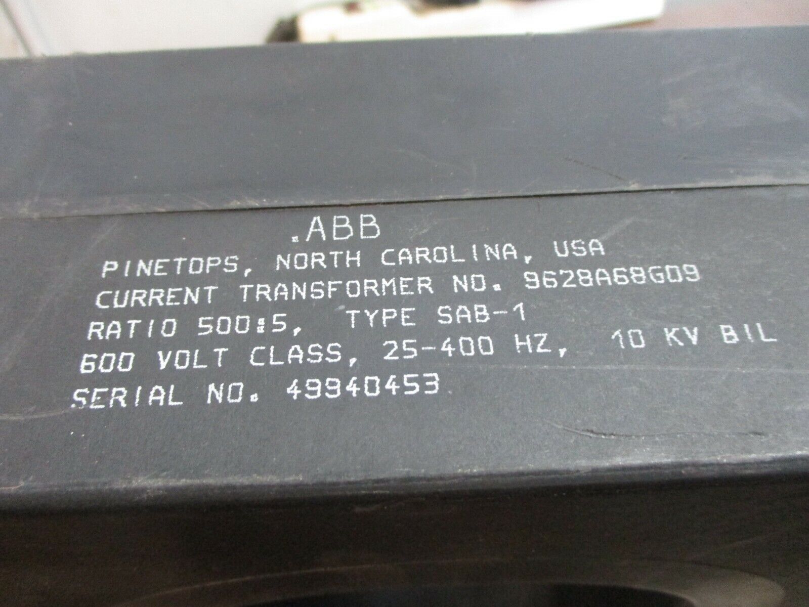 ABB Type SAB-1 Current Transformer 9628A68G09 Ratio 500:5A 600V 25-400Hz Used