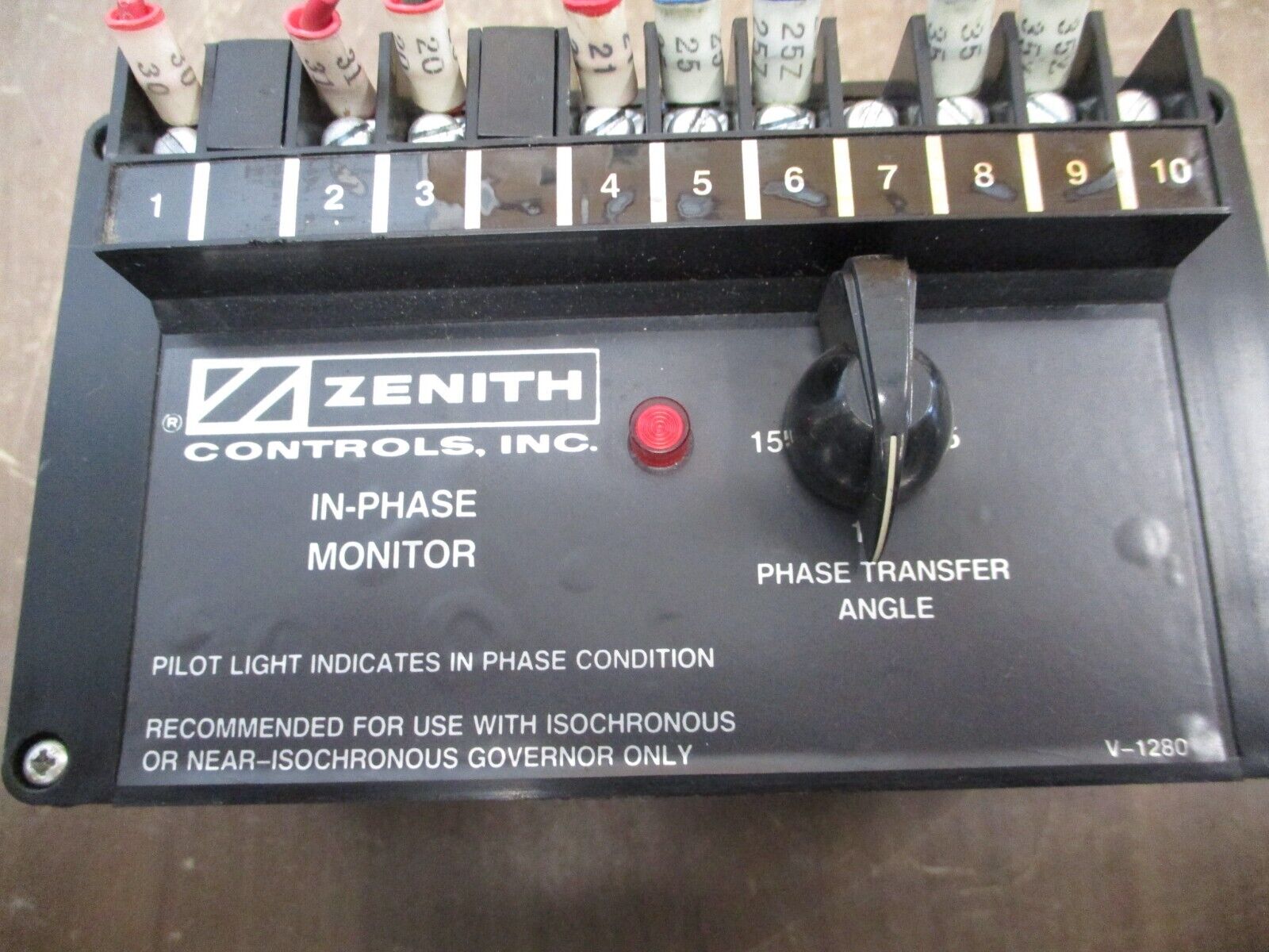 Zenith Controls In-Phase Monitor K-1199 208V 50/60Hz Used