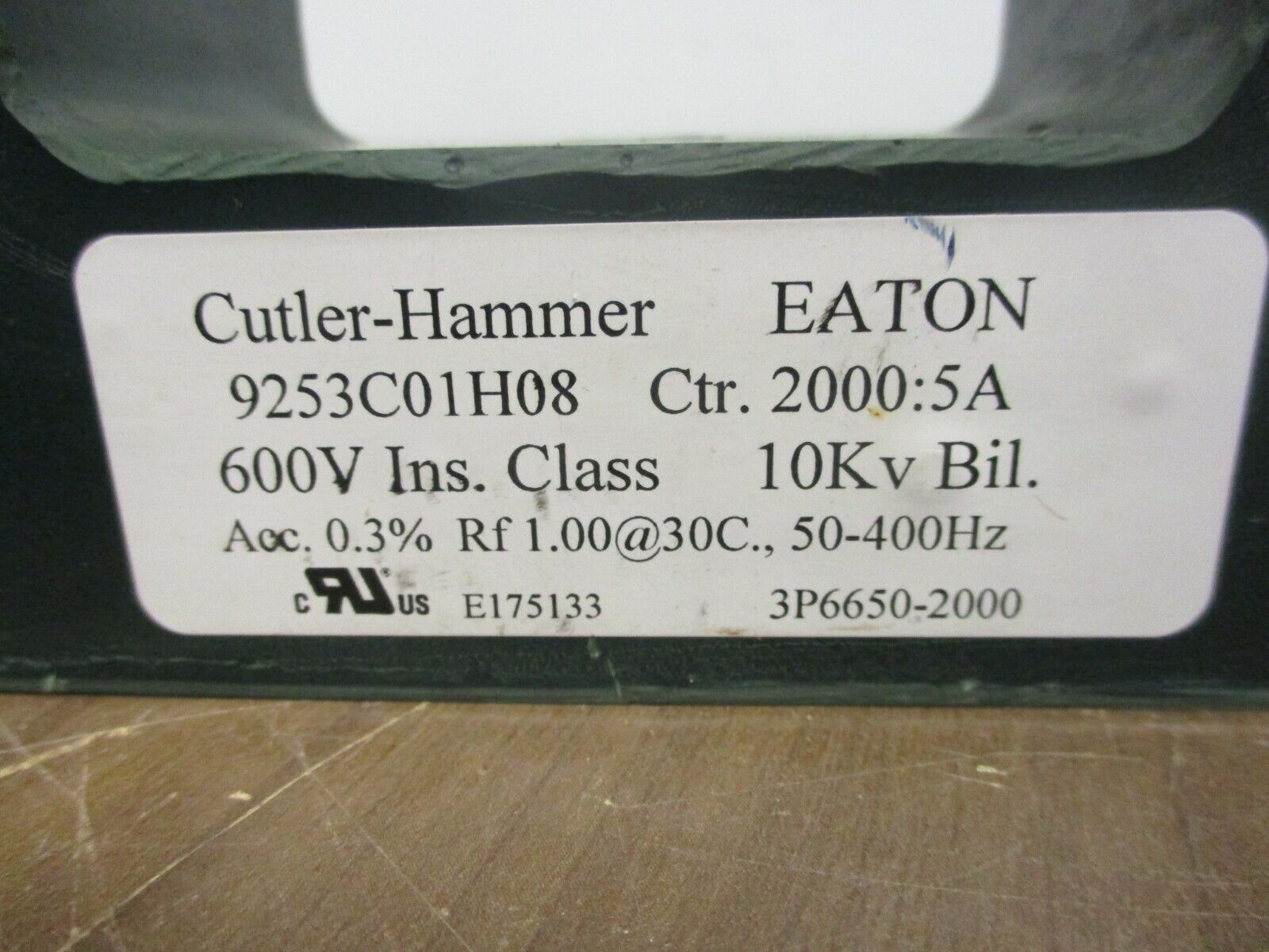 Cutler-Hammer Current Transformer 9253C01H08 Ratio 2000:5A 600V 10KV BIL Used