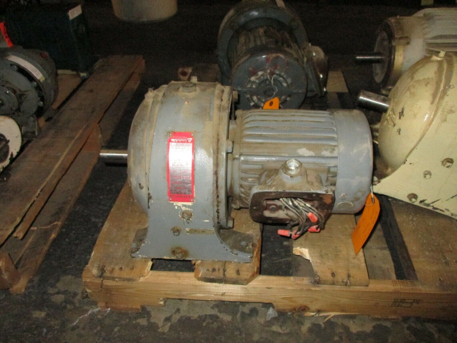 Louis Allis Gearmotor 8035/563 2HP 1750RPM In Ratio: 14 Used