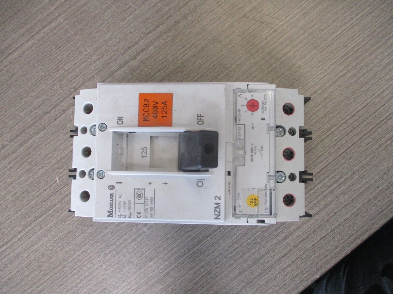 Moeller Circuit Breaker NZM B2-AF60-NA 60A 480V 3P Used.