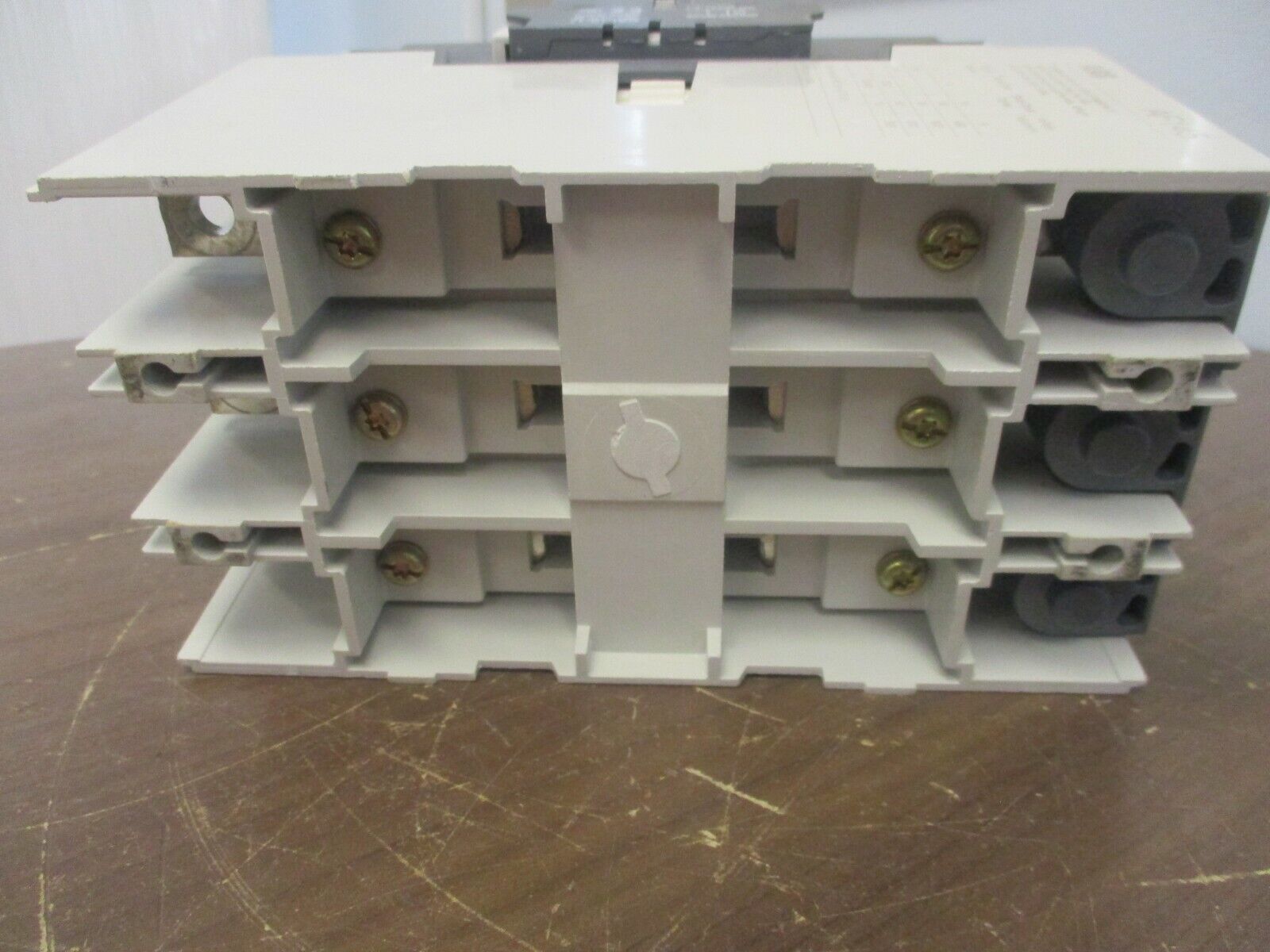 ABB  Contactor  AF145-30  20-60VDC Coil  230A  600V  Used