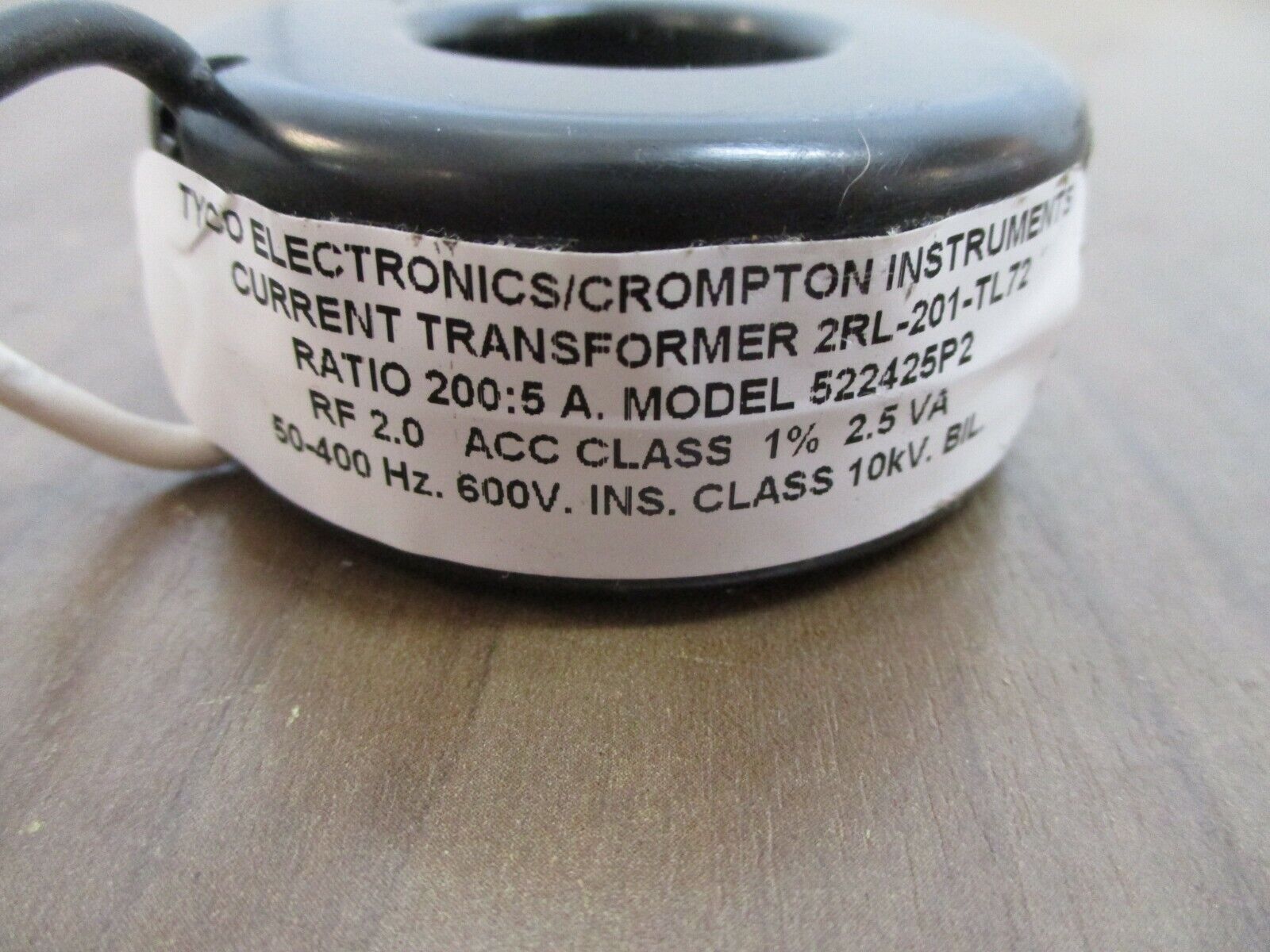 Tyco/Crompton 522425P2 Current Transformer 2RL-201-TL72 Ratio 200:5A 600V Used