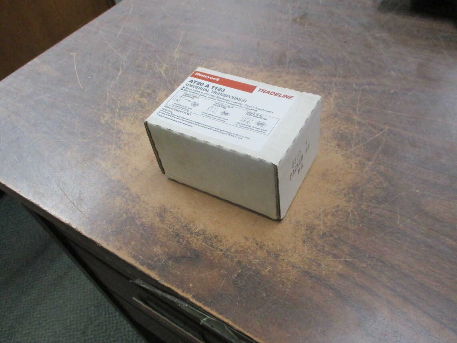 Honeywell Tradeline Transformer AT20 A 1123 20VA Pri: 120V Sec: 24V New Surplus