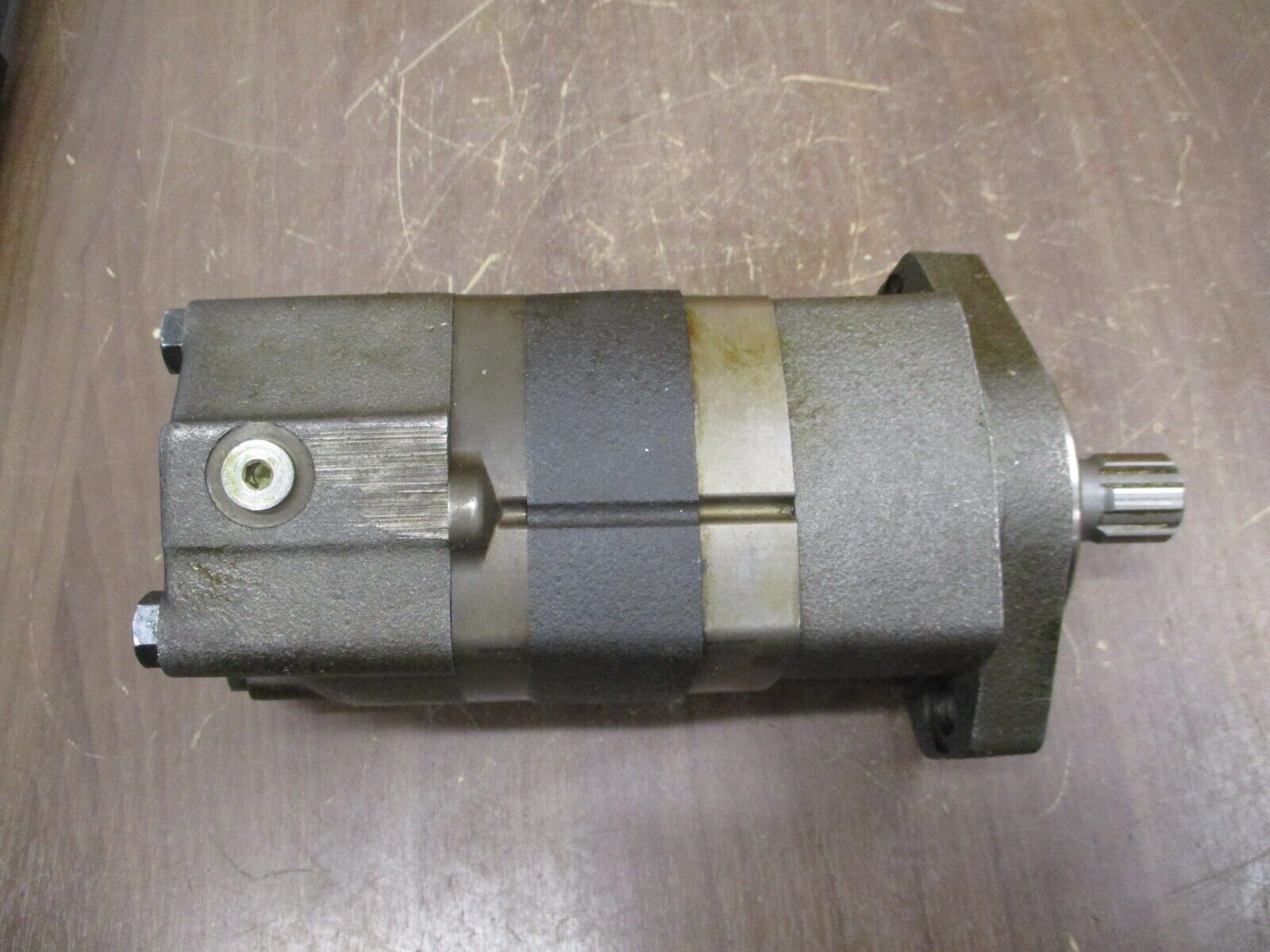 Eaton Char-Lynn Hydraulic Motor 104-1019-006 Used