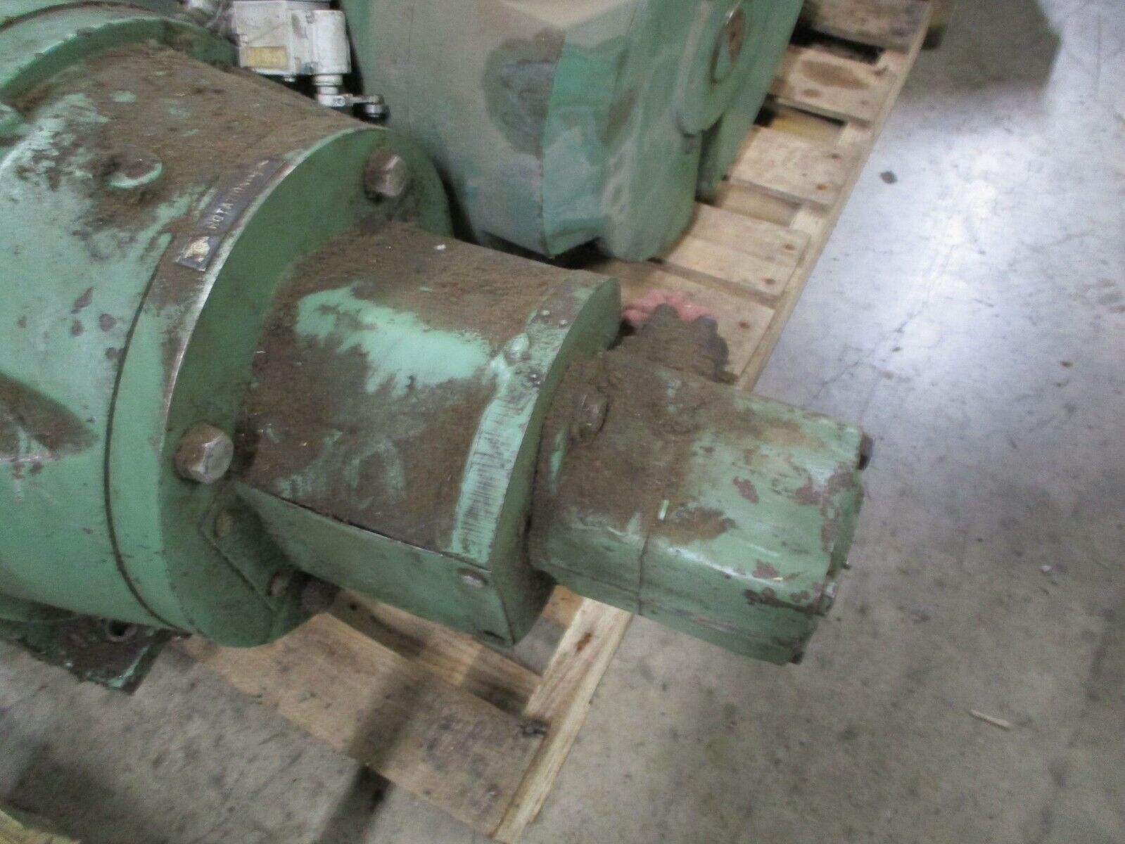 Vickers Vane Pumps w/ Motor 520V25A5 25HP 1200RPM 230/460V 66/33A Used