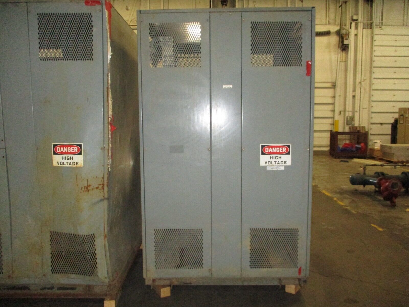 Square D Sorgel Transformer 300kVA Pri: 4160V Sec: 208Y/120V 3Ph 60Hz Used