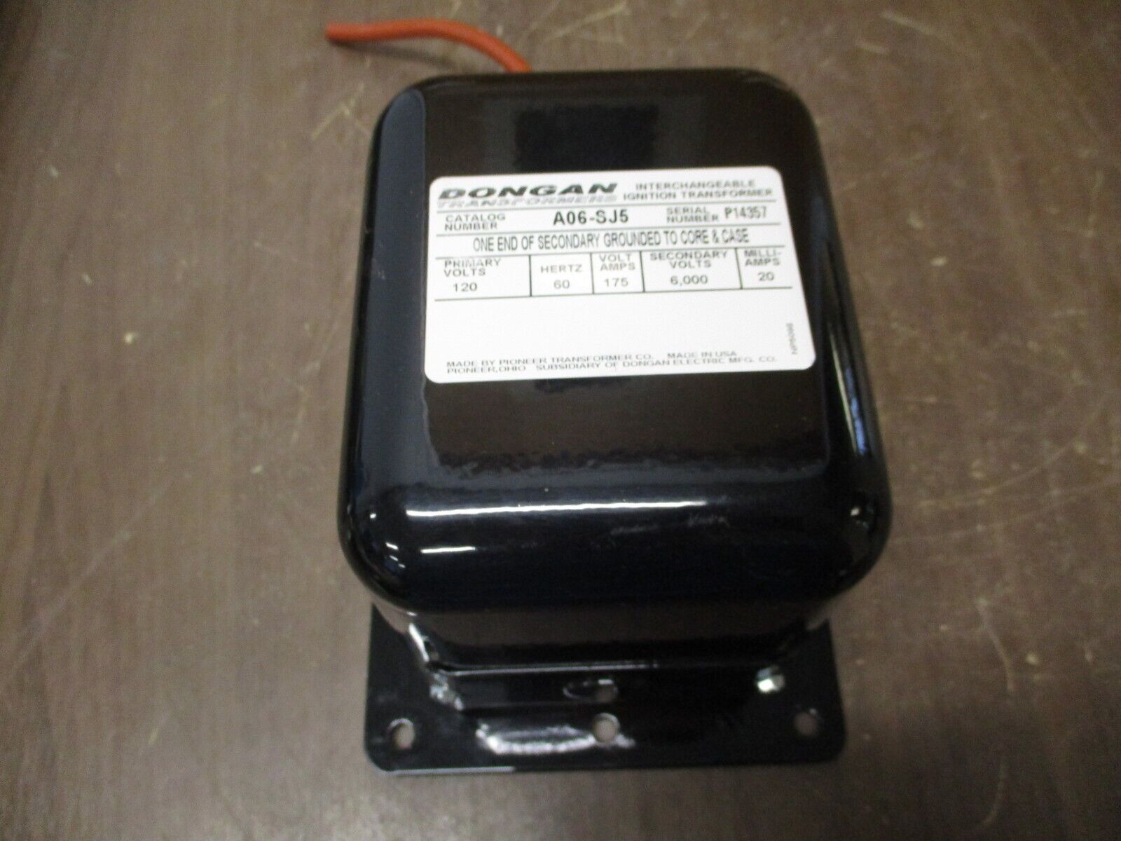 Dongan Interchangable Ignition Transformer A06-SJ5 Pri: 120V Sec: 6000V 60Hz