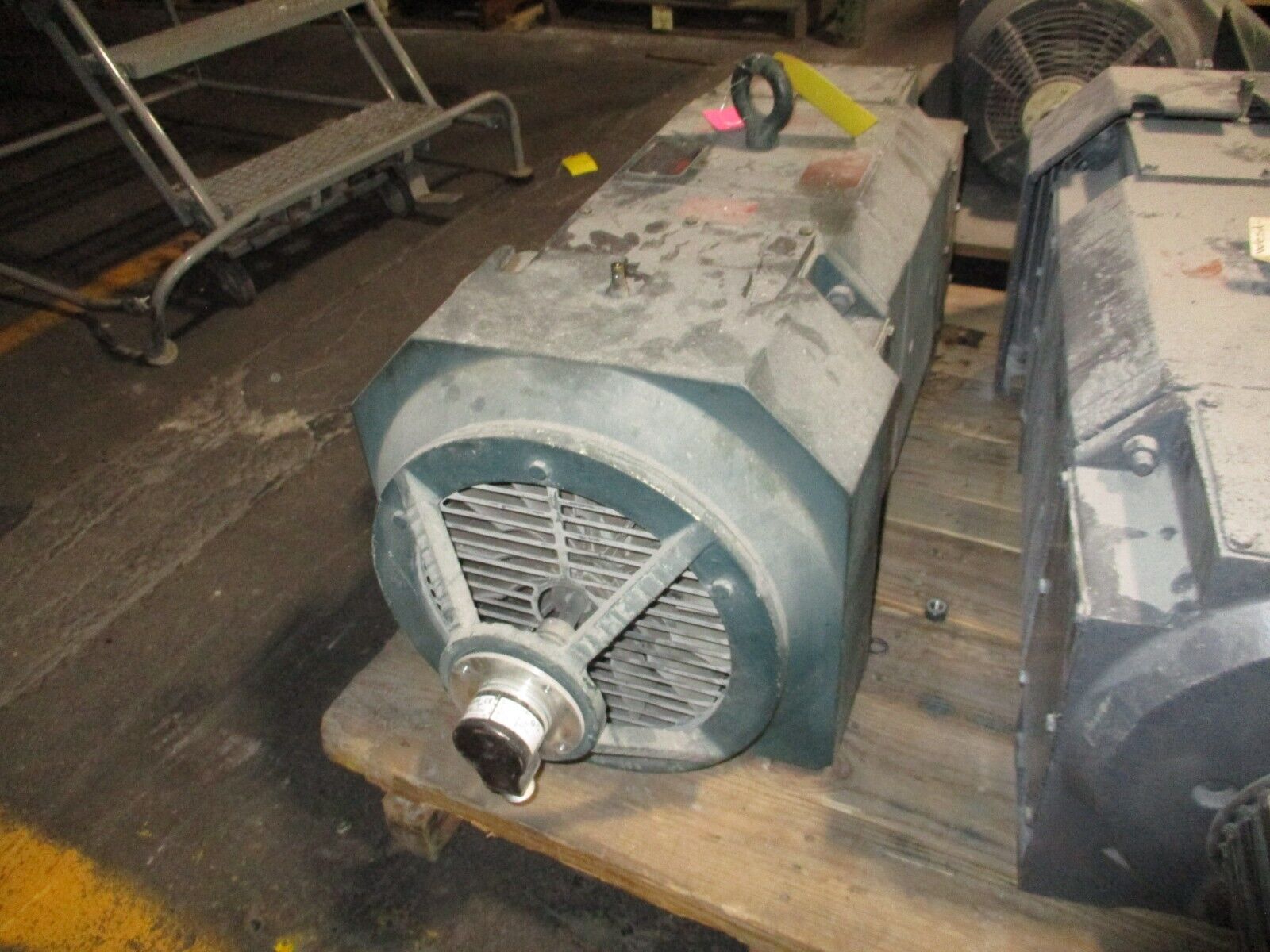 Reliance DC Motor 40HP 1800/2400RPM 500V 65A Used