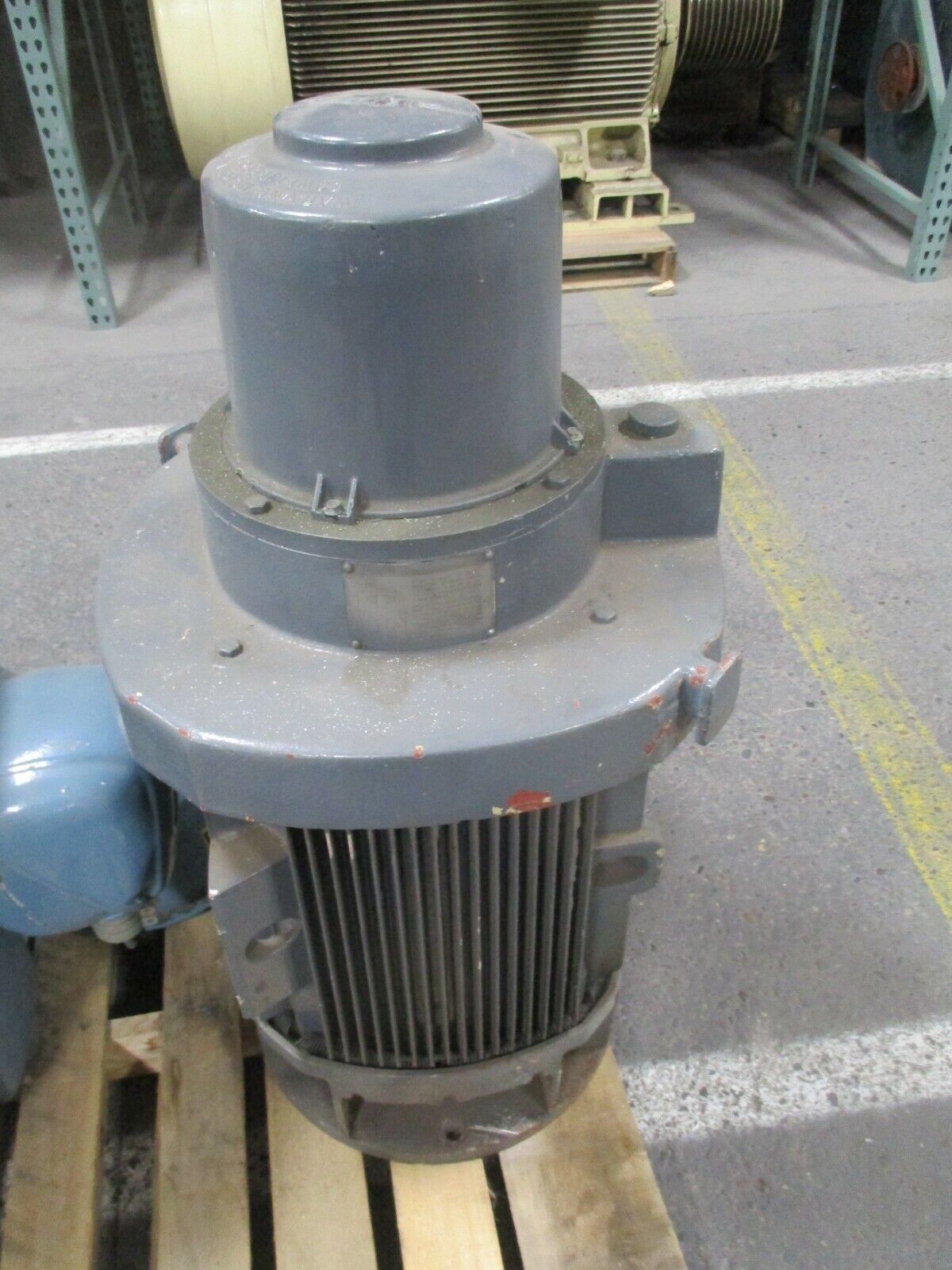 GE Vertical Mount Hollow Shaft Non-Reversing AC Motor 5KS324DP6005 OB 40HP Used