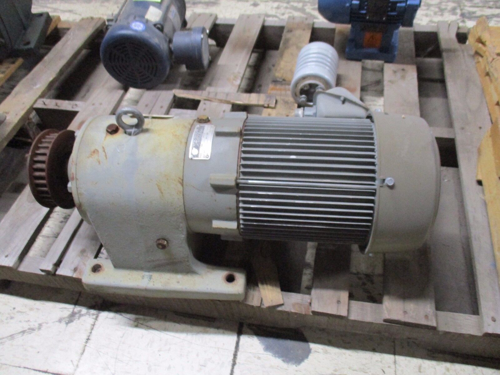 U.S. Motors Unimount 125 AC Motor w/Syncro gear Module UTP/GDP 5HP 1745RPM Used