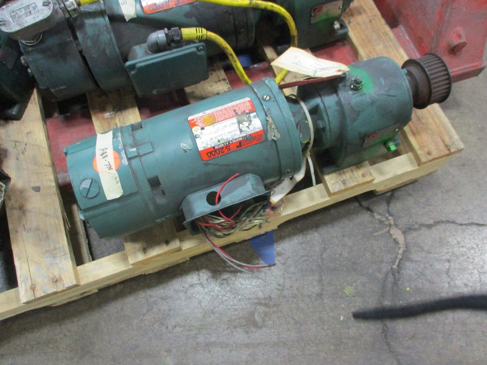 Reliance Duty Master Motor w/ Gear & Brake B79B4135M-ZZ 1/2HP 1800RPM FR:FB56C