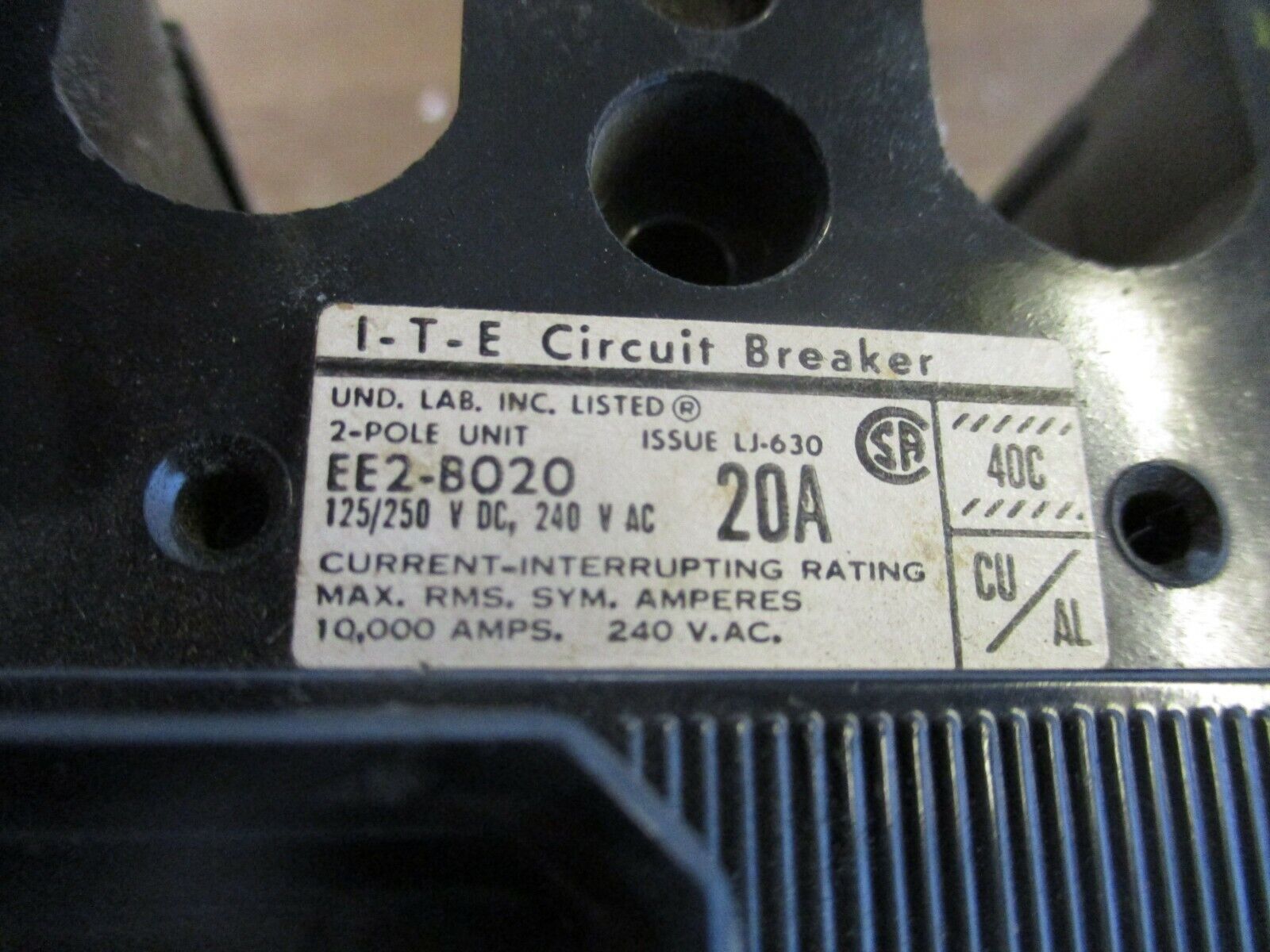 ITE Circuit Breaker EE2-B020 20A 240V 2P Used