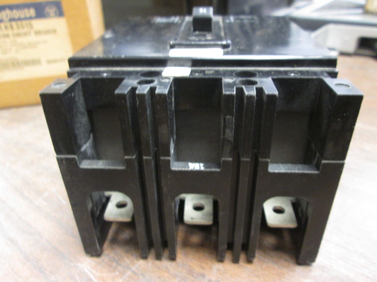 Westinghouse AB DeIon Circuit Breaker EHB3015 15A 480V 3P New Surplus