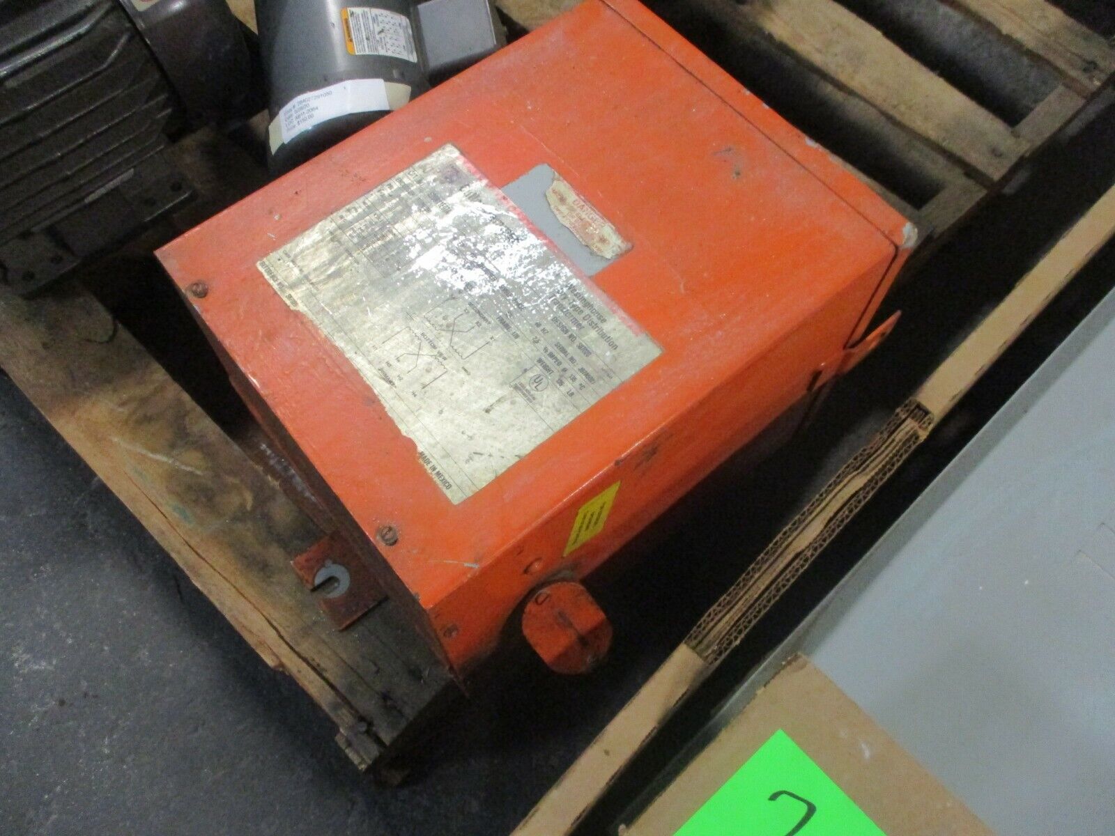 Cutler-Hammer 3R Transformer S20N11E07A 7.5kVA Pri: 240/480V Sec: 120/240V 1Ph