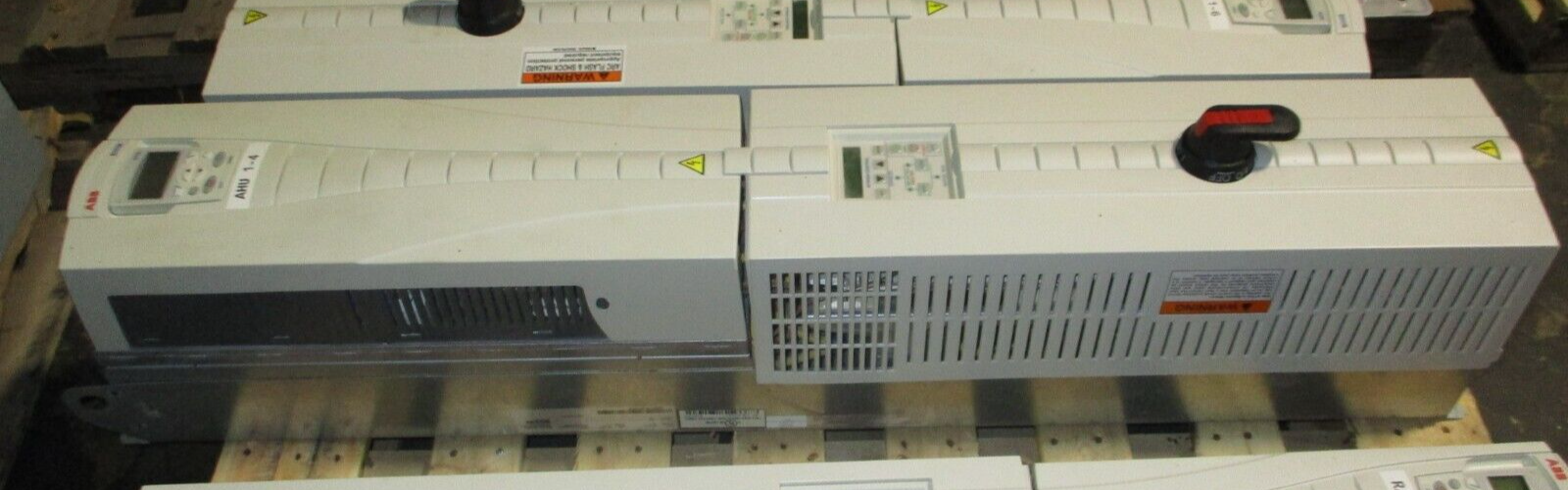 ABB ACH550 AC Drive w/ Bypass ACH550-VCR-059A-4+F267 40HP 3Ph w/ Keypad Used