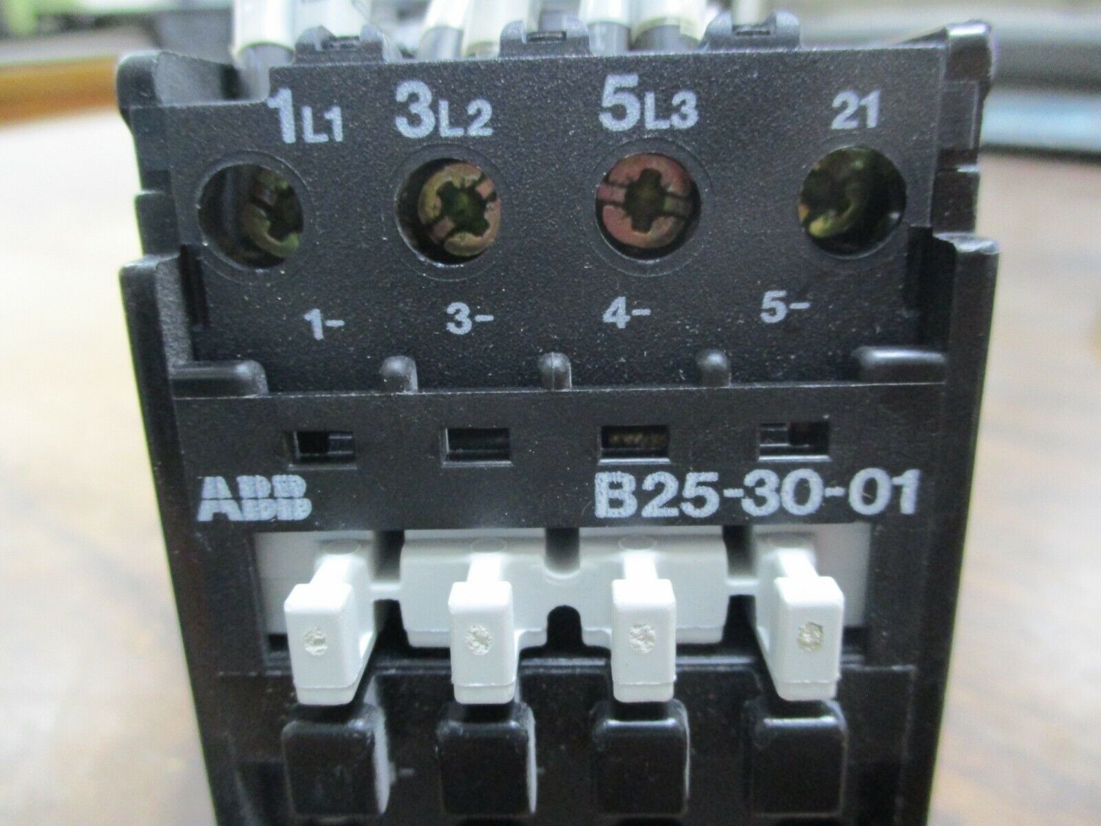 ABB Contactor B25-30-01 120V Coil 33A 600V Used