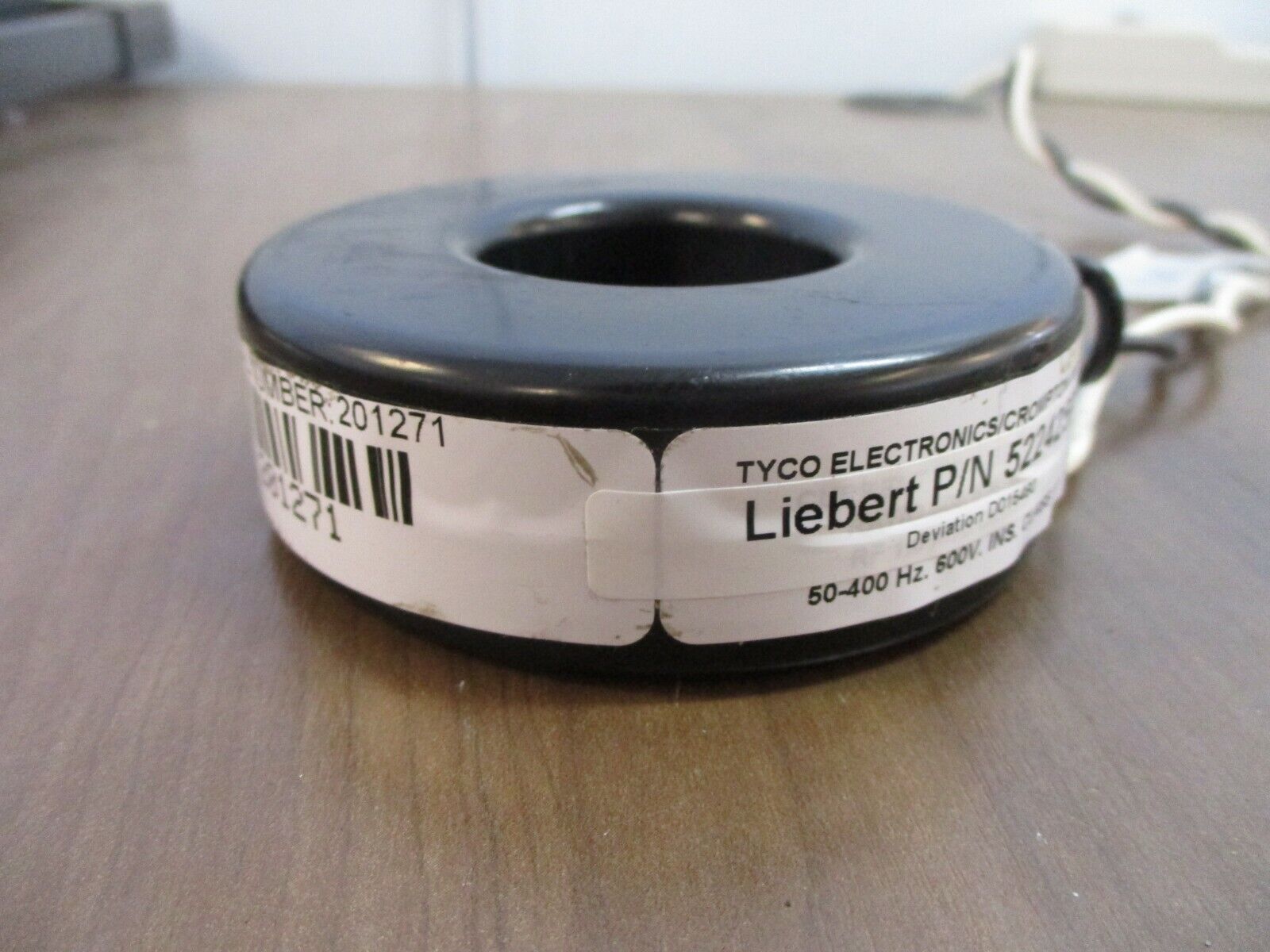 Liebert Current Transformer 522425P1 Ratio 500:5A 600V 50-400Hz 10kV BIL Used