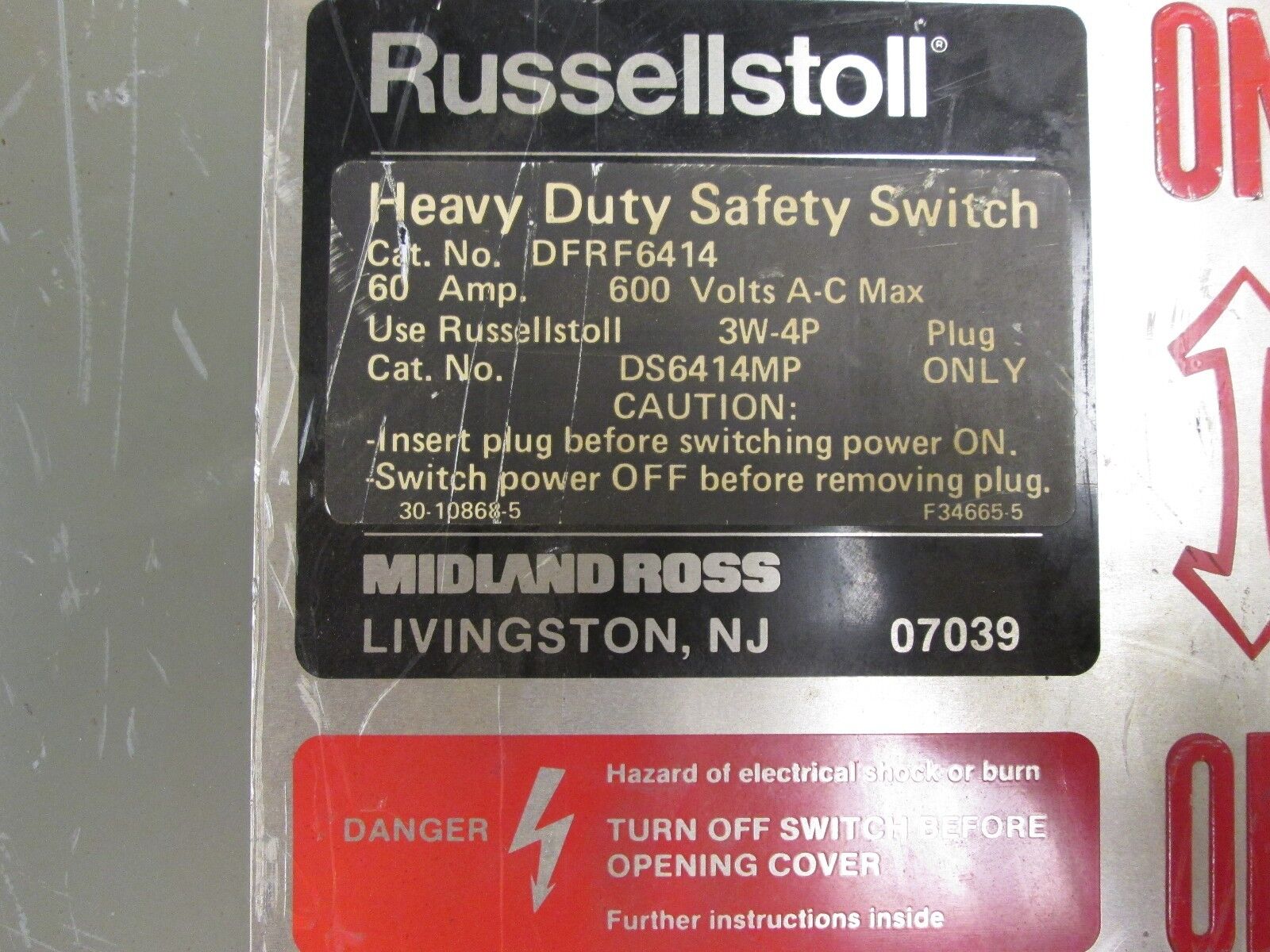 Russellstoll 3R Safety Switch w/ Receptacle DFRF6414 60A 600V 3W 4P Used