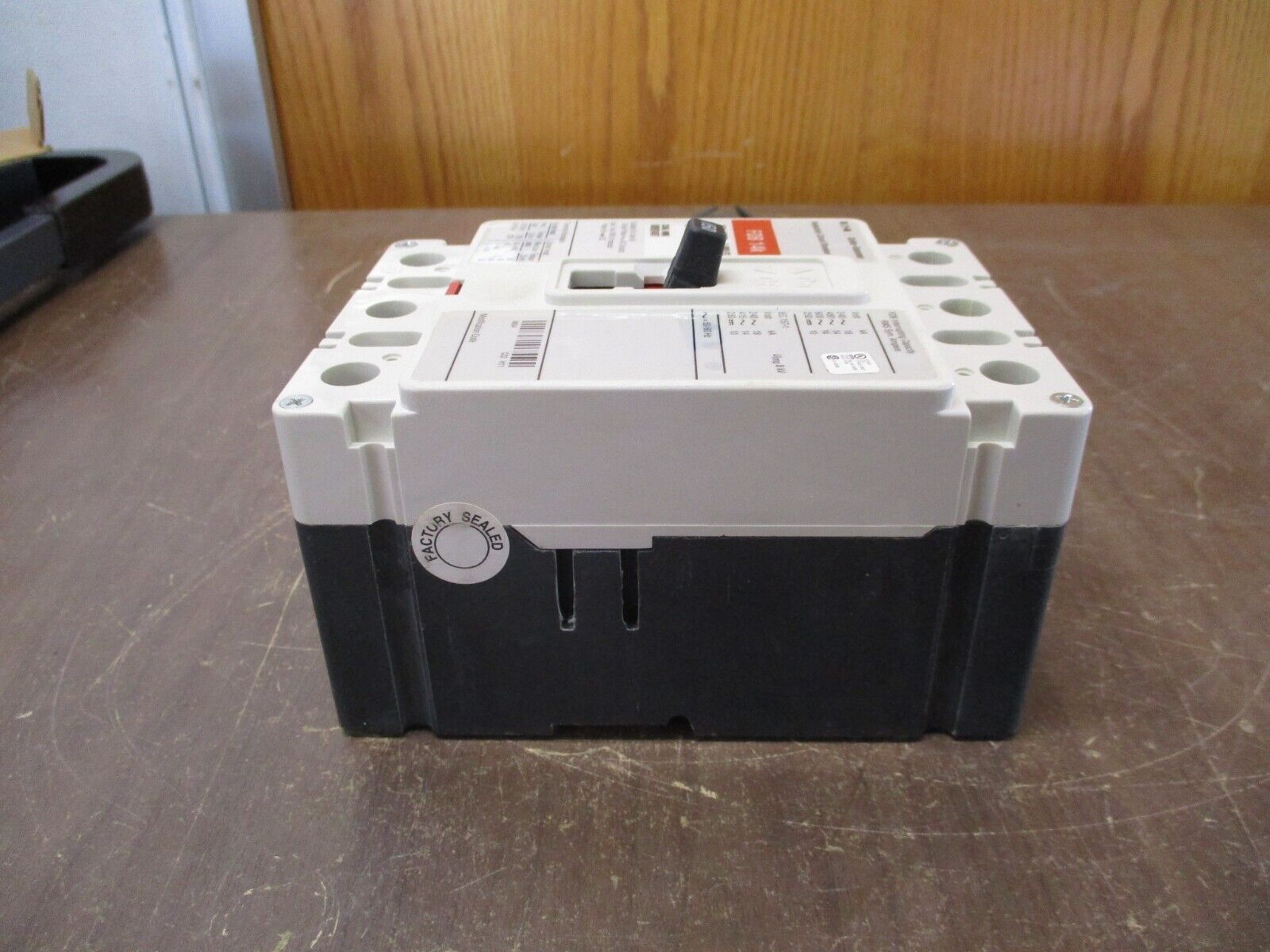 Cutler-Hammer Circuit Breaker FDB3150L 150A 600V 3P New Surplus