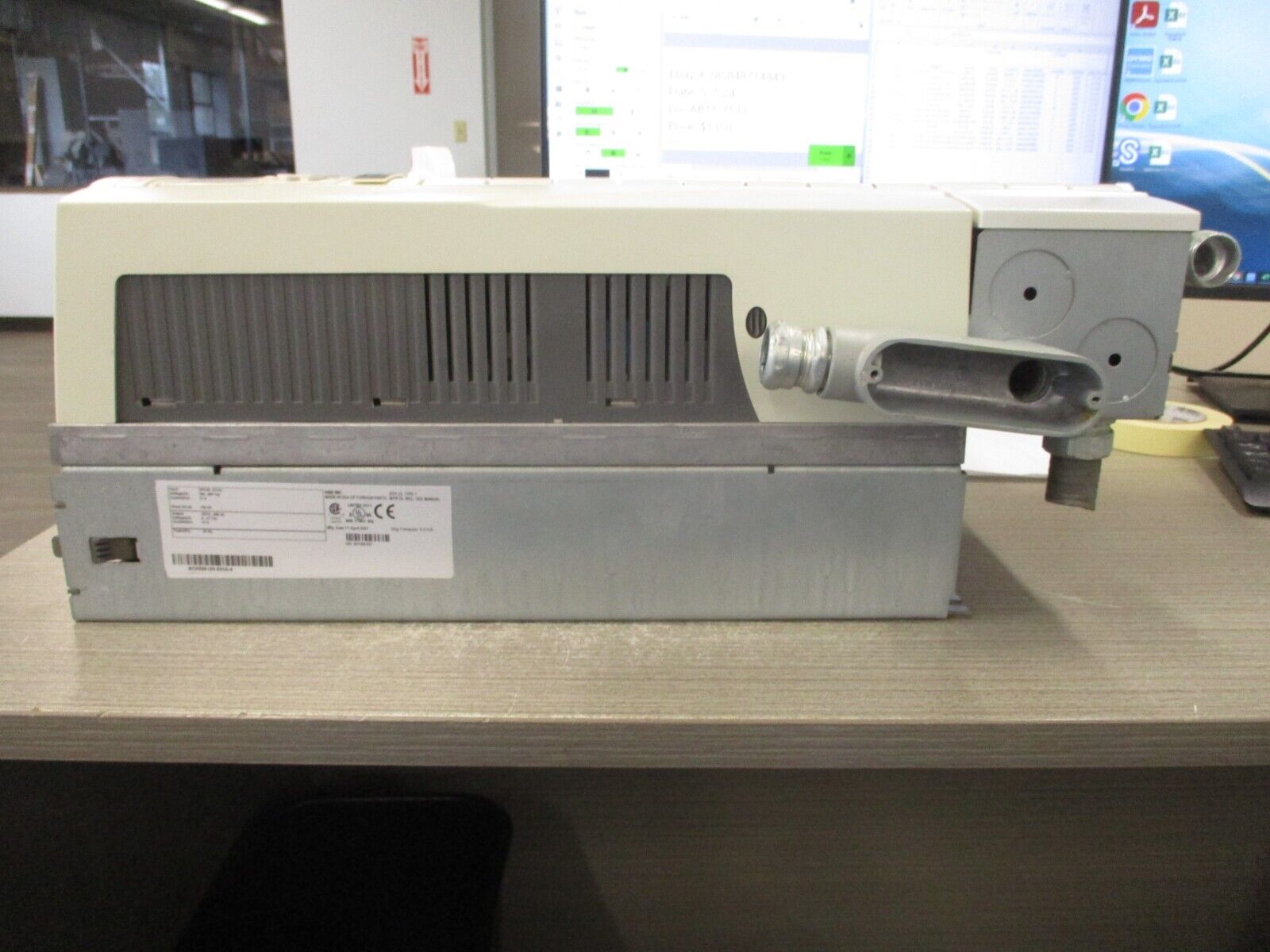 ABB ACH550 AC Drive ACH550-UH-031A-4 20HP 3Ph