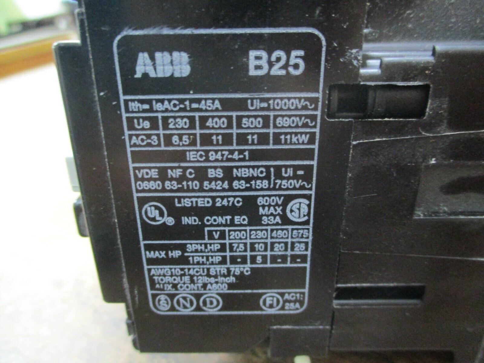 ABB Contactor B25-30-01 120V Coil 33A 600V Used