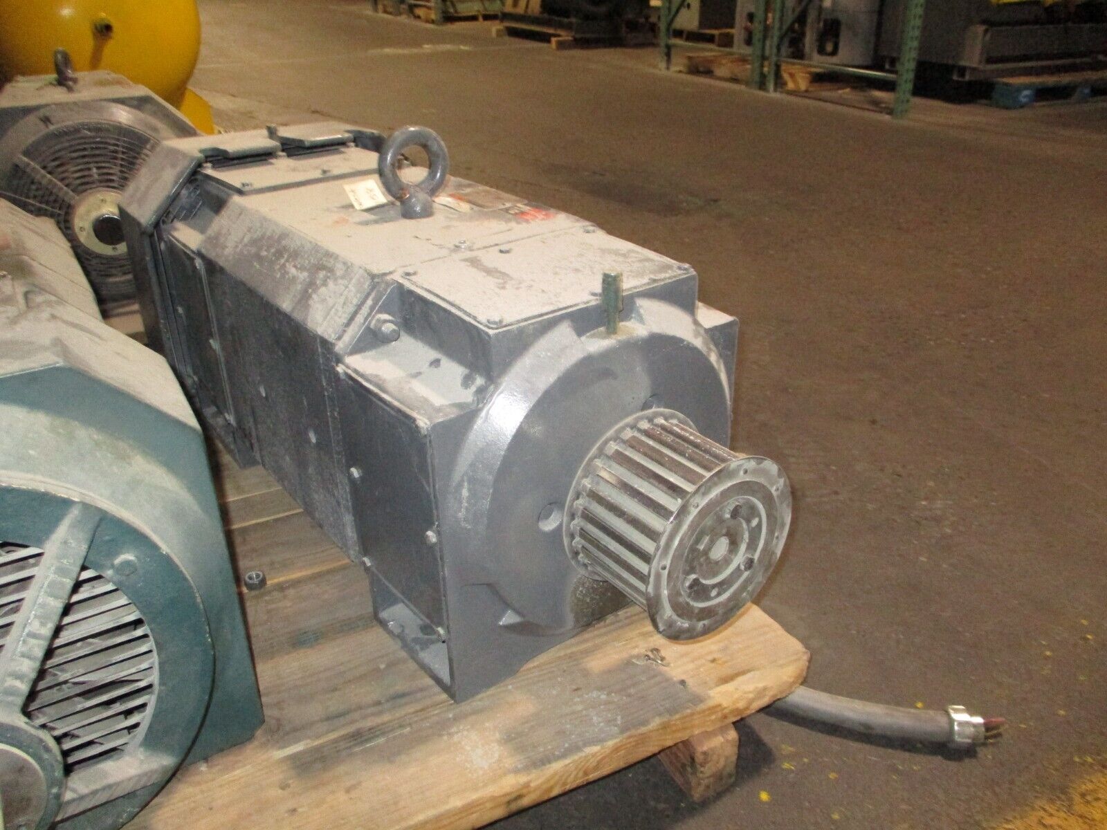 Reliance DC Motor 40HP 1800/2400RPM 500V 65A Used