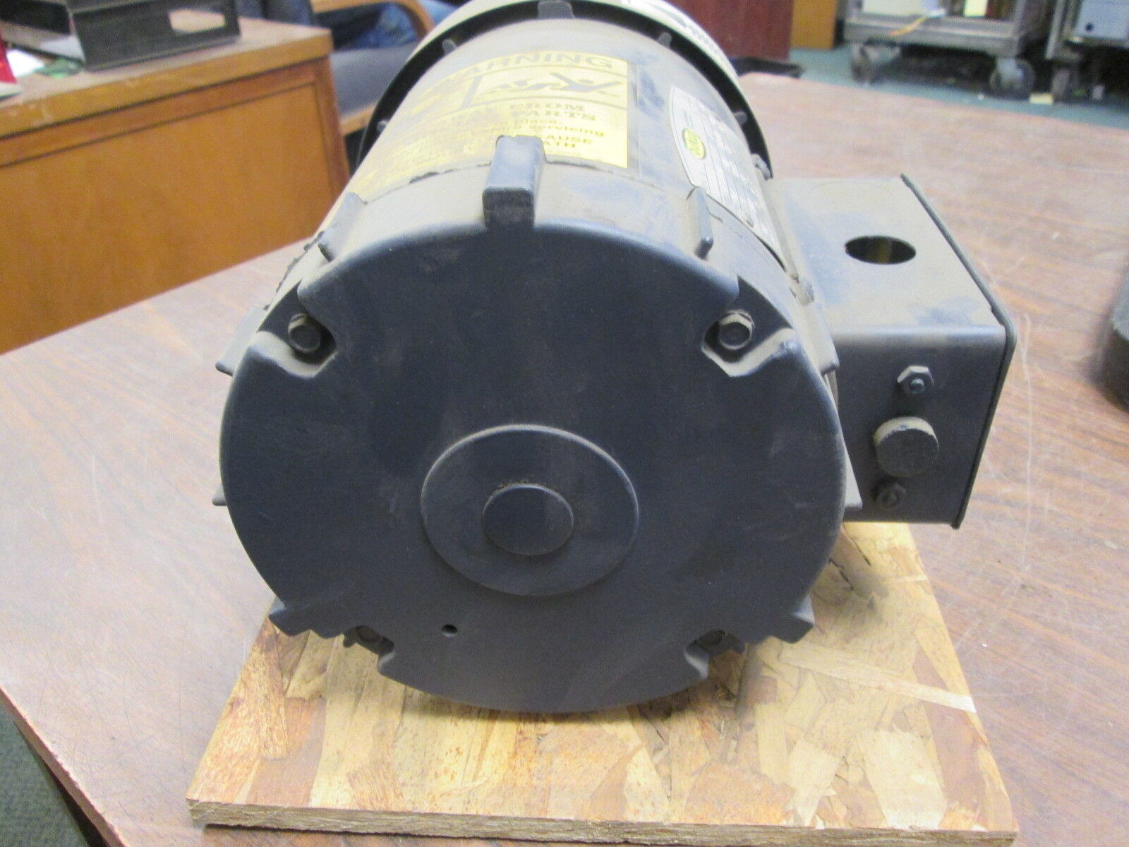 Sukup P6T17FB6F AC Motor 110235.00 1½HP 1725RPM FR: F56Z 208-230/460V 3Ph Used