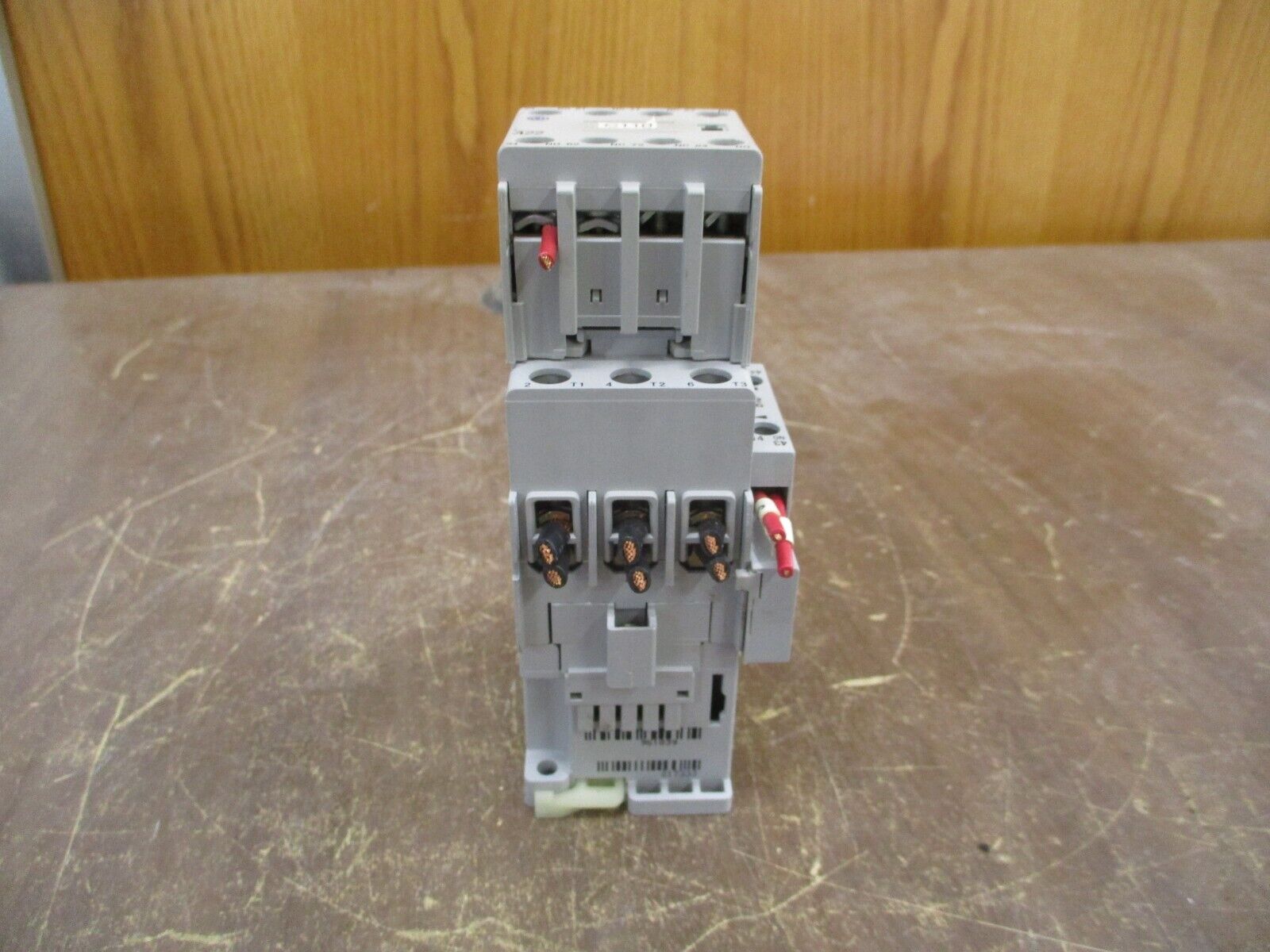 Allen-Bradley Contactor 100-C30*00 Ser. B 120V Coil 55A 600V w/ Aux Contact Used