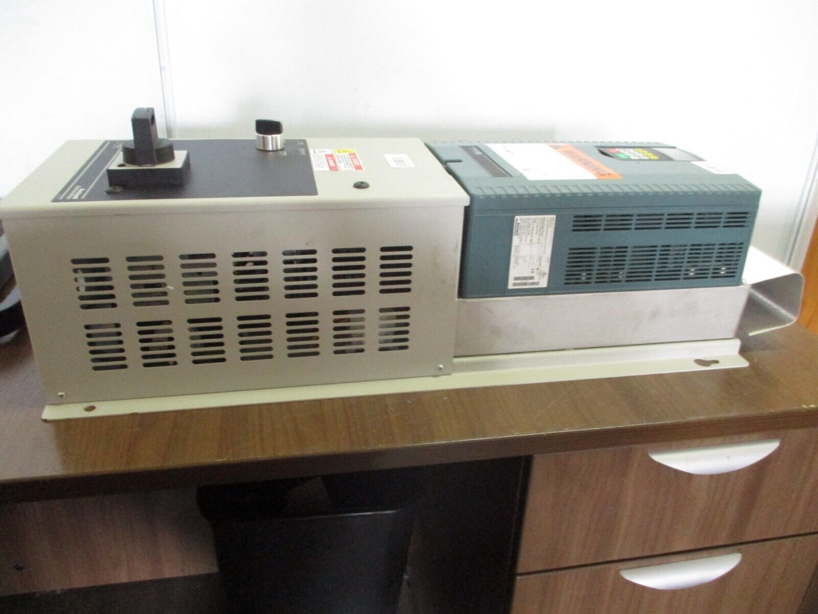 Rockwell Automation VTAC 9 AC Drive w/ Bypass 9VT401-027HTAN Ser. A 20HP 3Ph