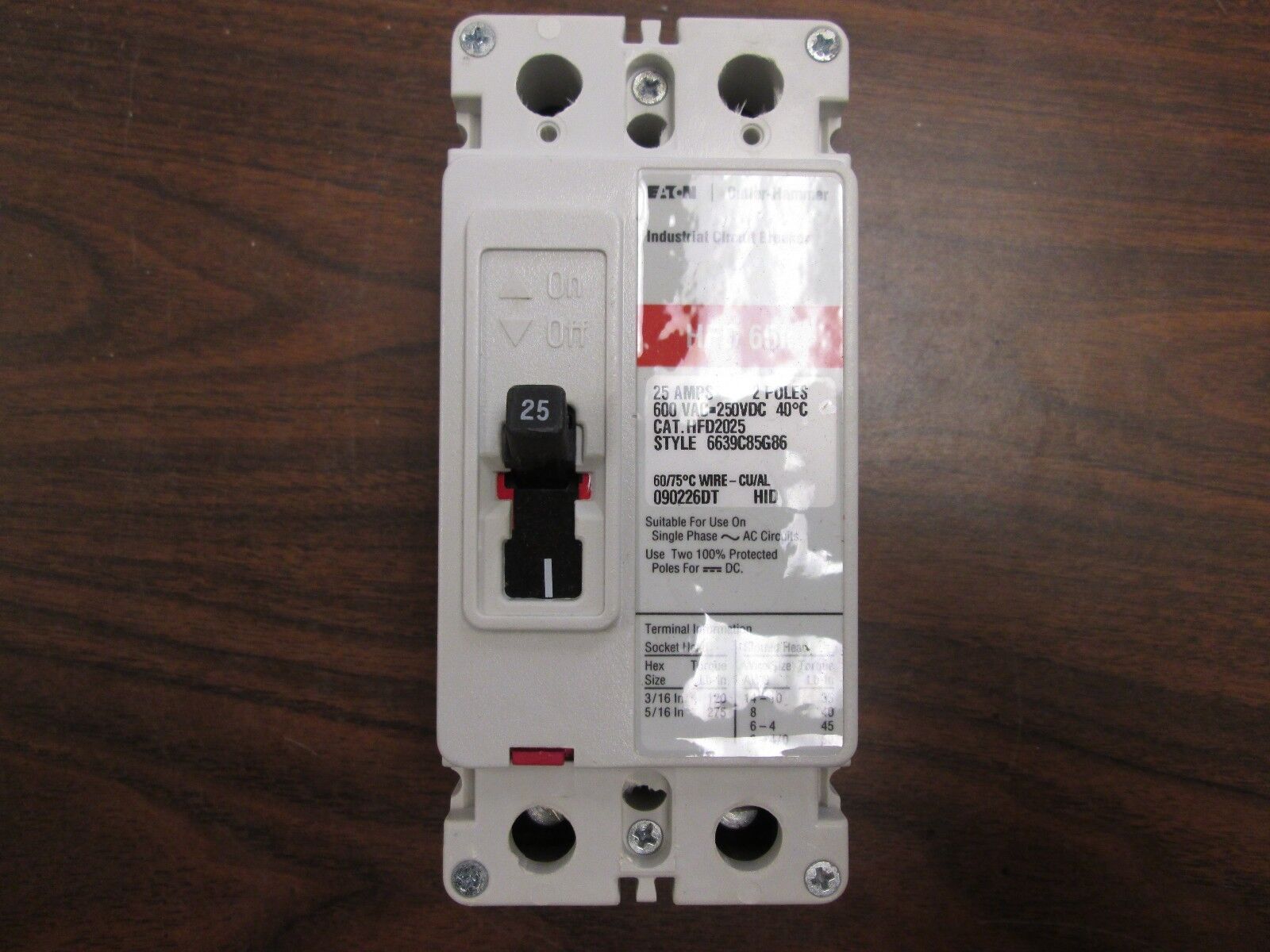 Cutler-Hammer 2 Pole Circuit Breaker HFD2025 25A 600V New Surplus