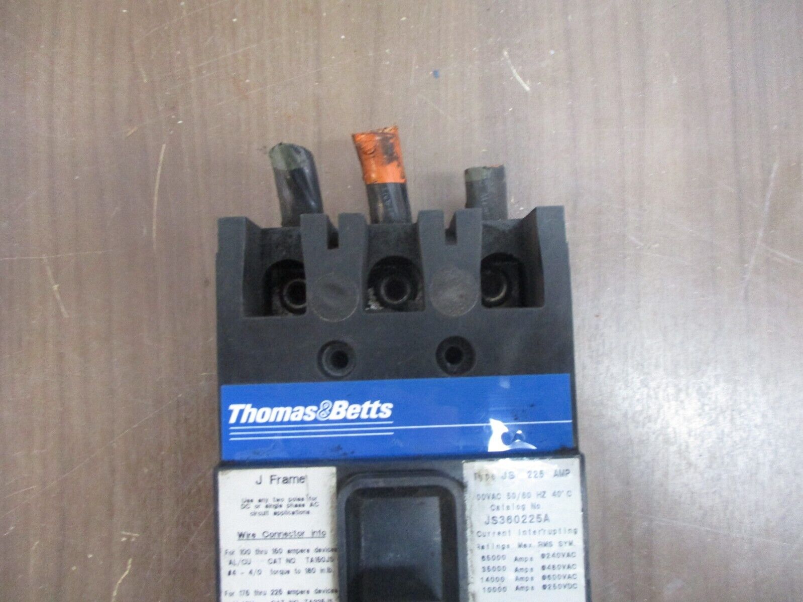 Thomas & Betts Circuit Breaker JS360225A 225A 600V 3P Used