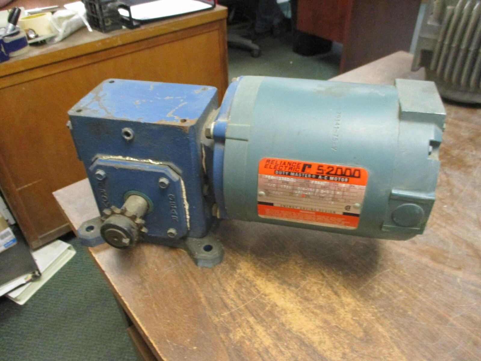 Reliance Motor w/ Gear P56H1338Z-ZU 1/2HP 1800RPM FR:FR56C 208-230/460-480V Used