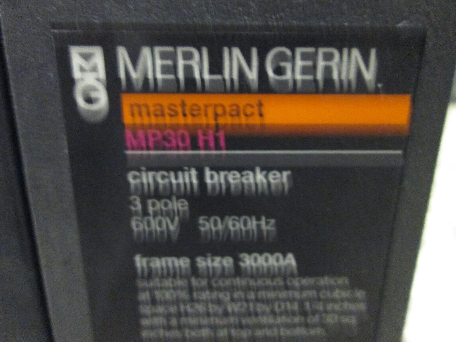 Merlin Gerin Masterpact Circuit Breaker MP30H1 3000A Frame Size STR 38 S Trip