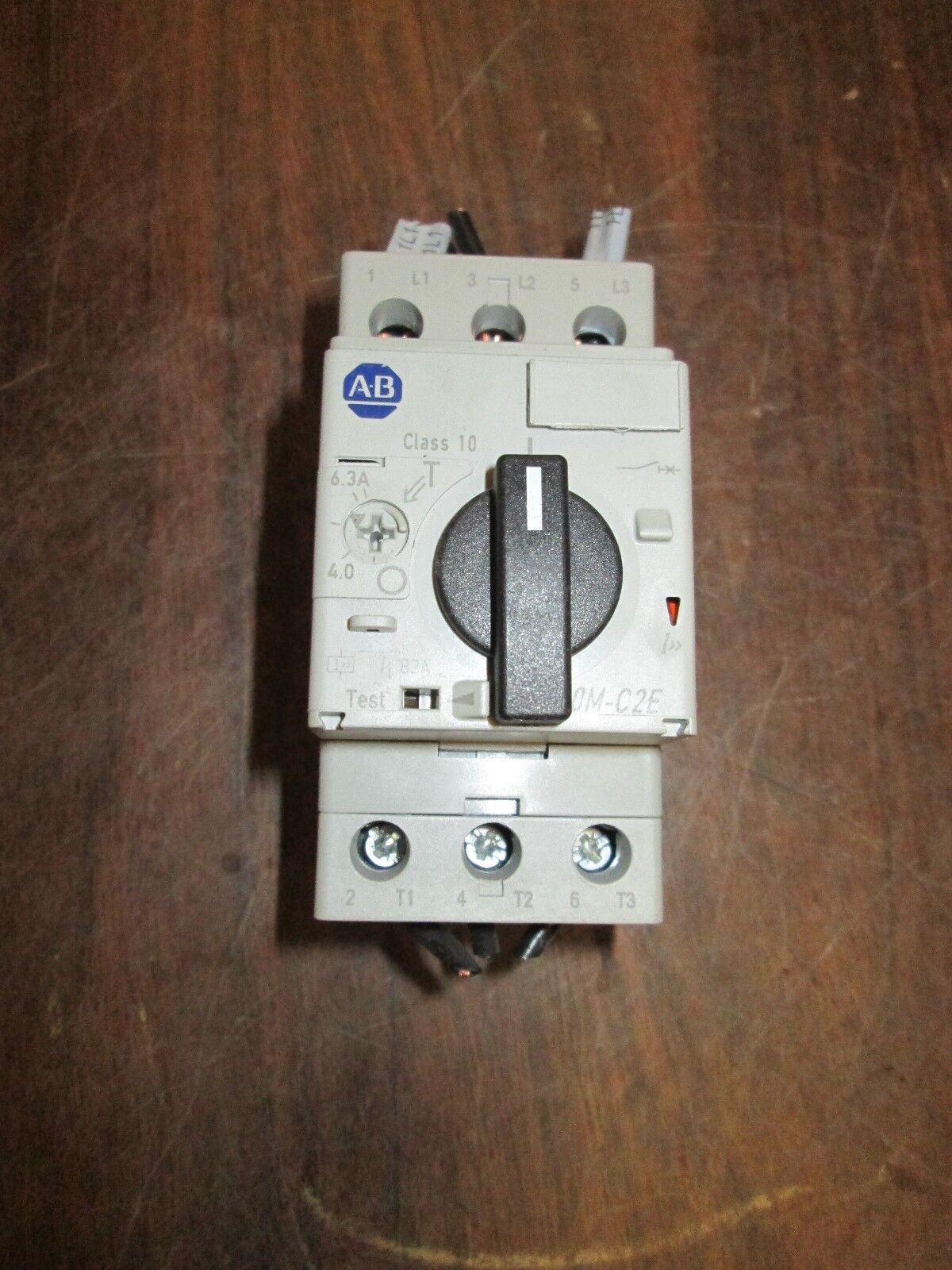 Allen-Bradley Motor Protection Circuit Breaker 140M-C2E-BC3 Range: 4.0-6.3A Used