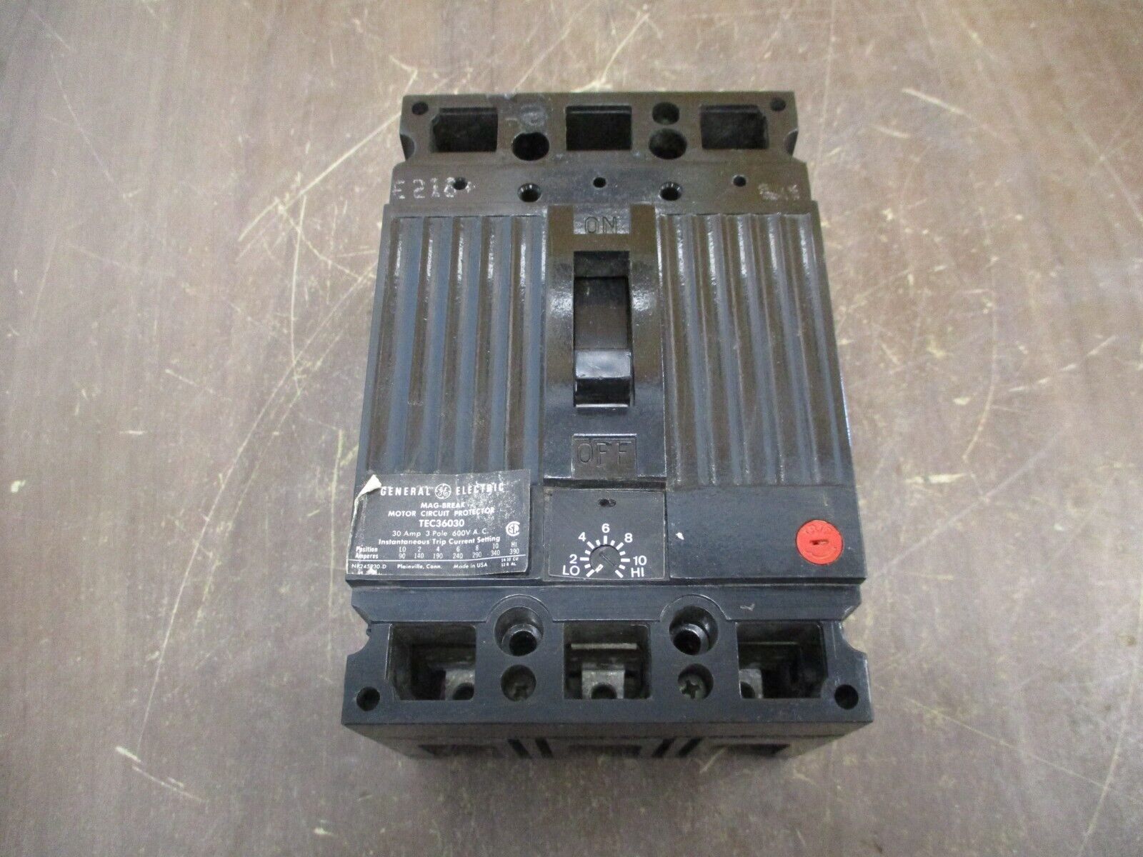 GE Mag-Break Circuit Breaker TEC36030 30A 600V 3P Used