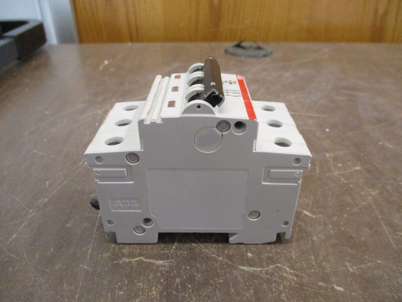 ABB Circuit Breaker S 283 K 20A 20A 277/480V 3P *Chipped* Used