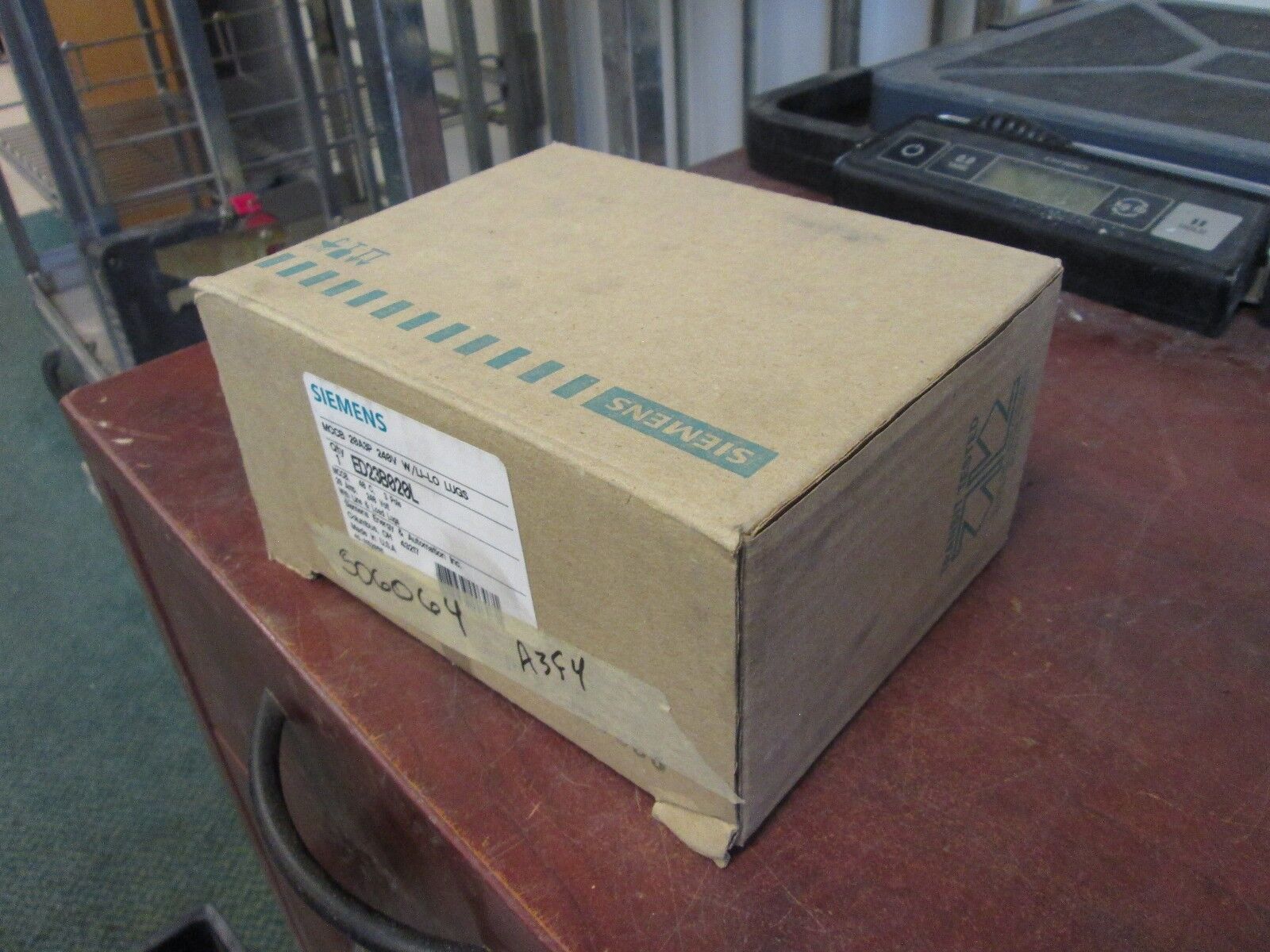 Siemens Circuit Breaker ED23B020L 20A 240V 3P Line & Load Side Lugs New Surplus