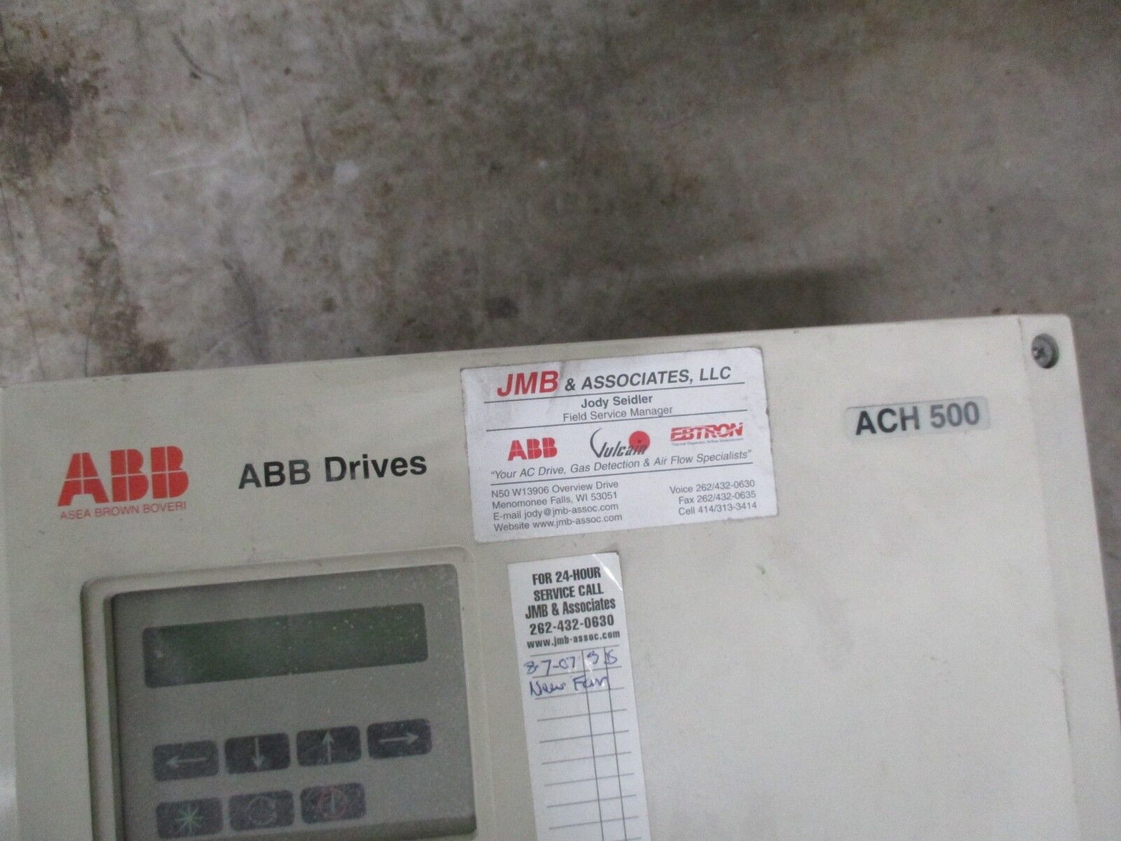 ABB ACH500 AC Drive ACH501-075-4-09P2 75HP 3Ph Input: 440-500V 50/60Hz Used