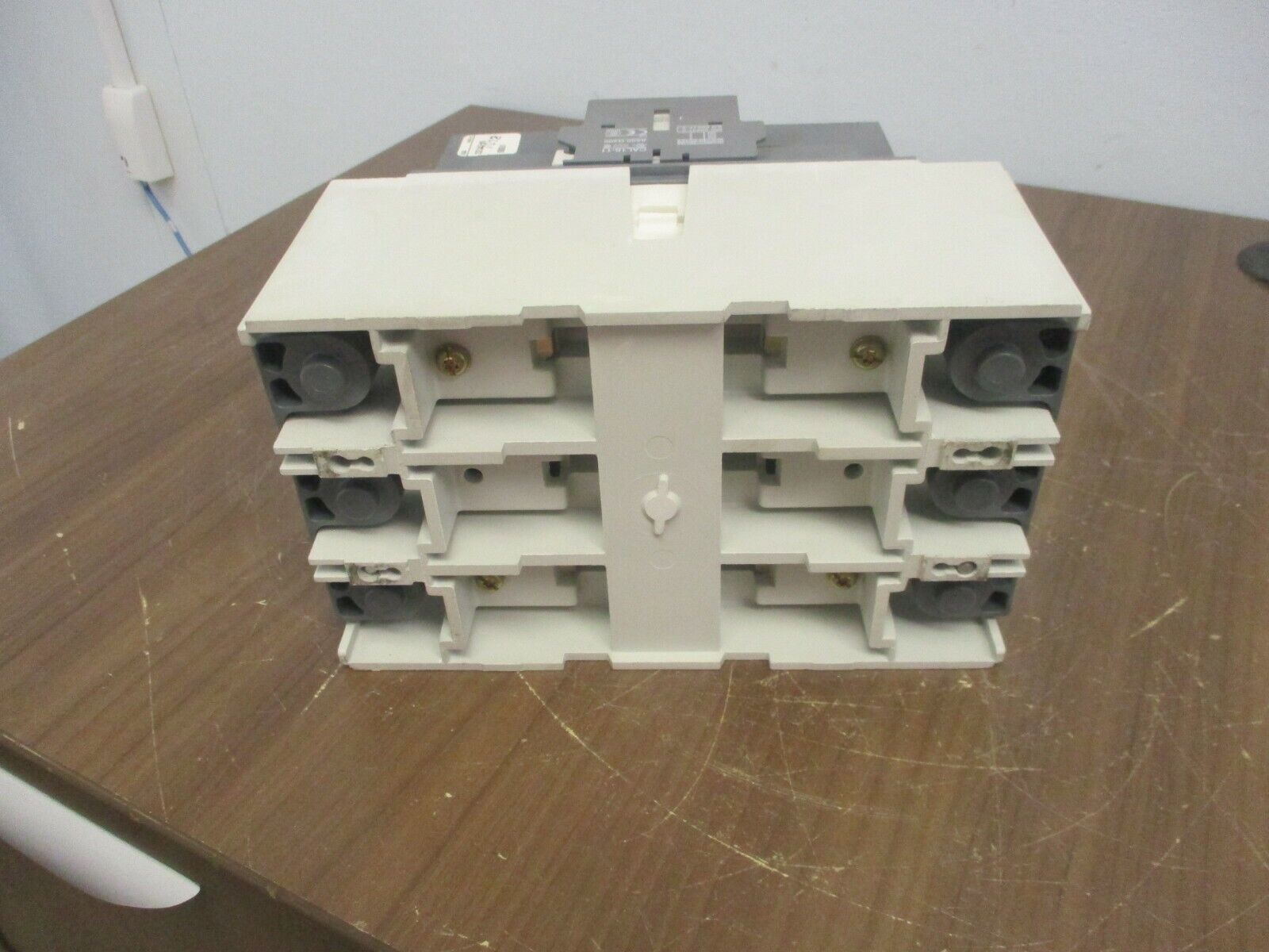 ABB Contactor AF260-20 20-60VDC Coil 350A 600V Used